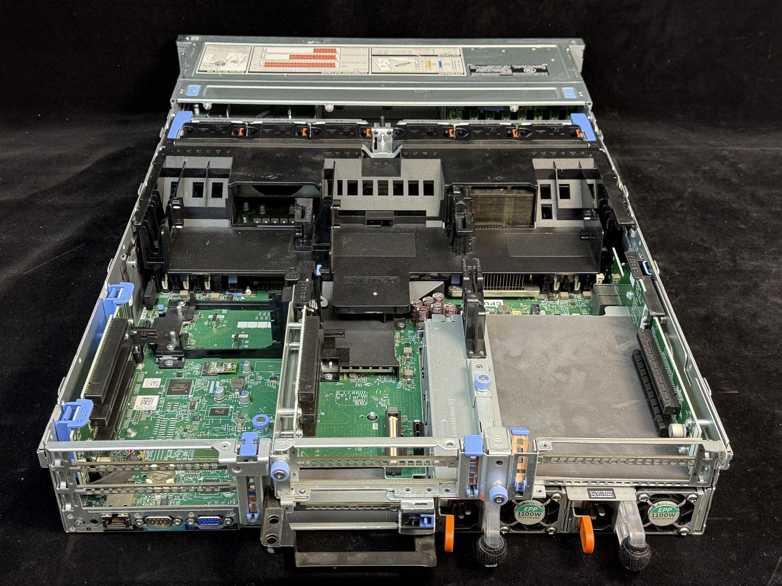 DELL POWEREDGE R740 8SFF 2x 16 CORE GOLD 6130 2.1GHz 640GB RAM H740P NO HDD