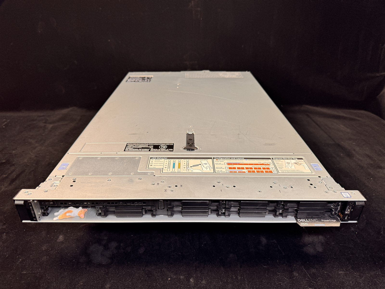 DELL POWEREDGE R640 8SFF 2x 2x 8C SILVER 4108 1.8GHz 192GB RAM 4x 2TB SSD H730P