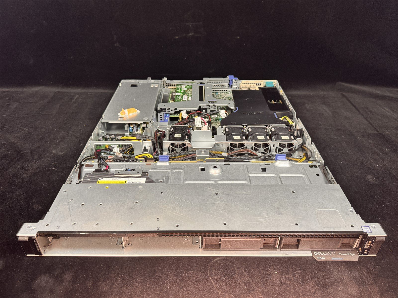 DELL POWEREDGE R340 4LFF 1x 4 CORE E-2124 3.30GHz 16GB RAM 4x 3TB SAS H330