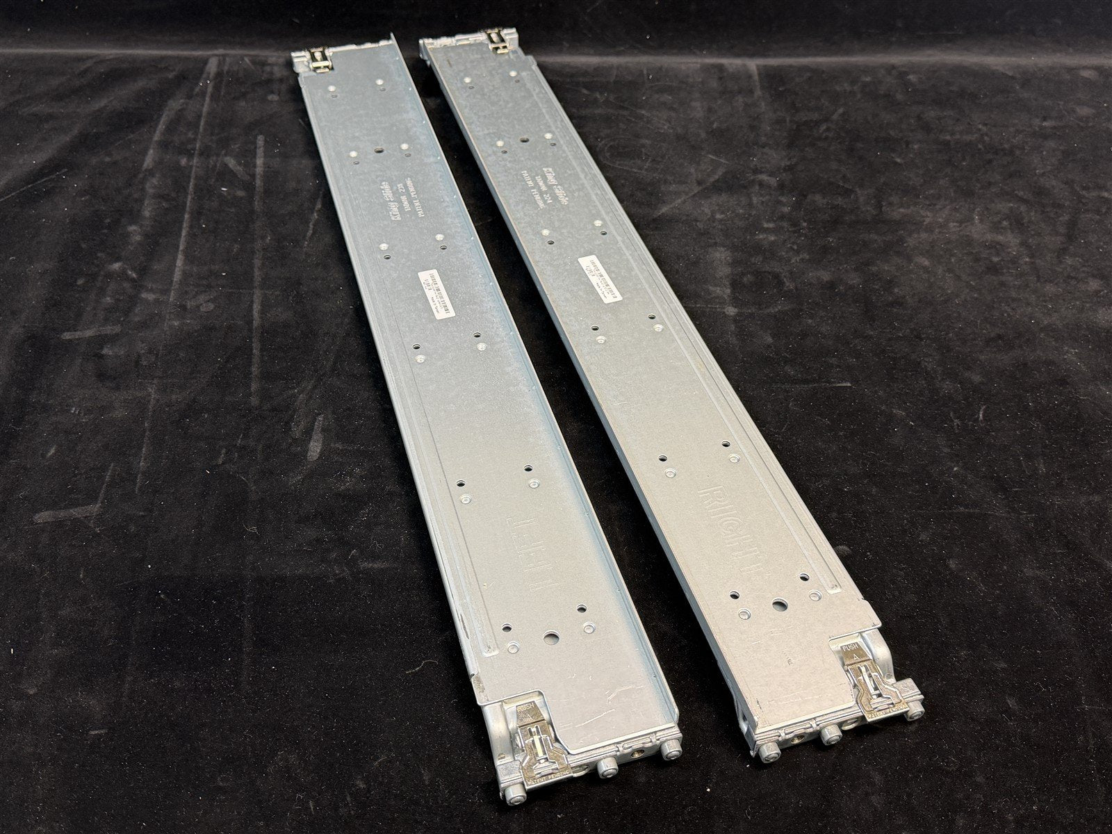 3X8FW Dell PowerEdge 3U Server Rail Rail Kit Left Right C5000 C5220