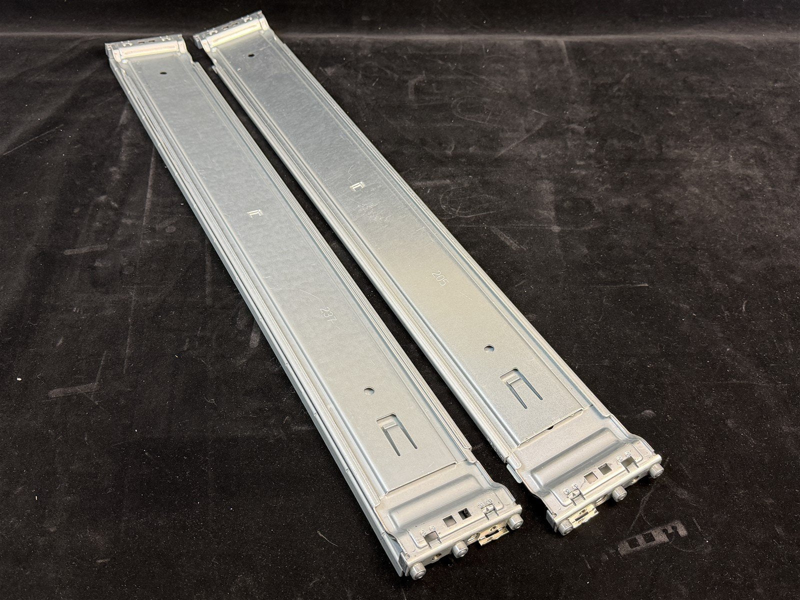 3X8FW Dell PowerEdge 3U Server Rail Rail Kit Left Right C5000 C5220