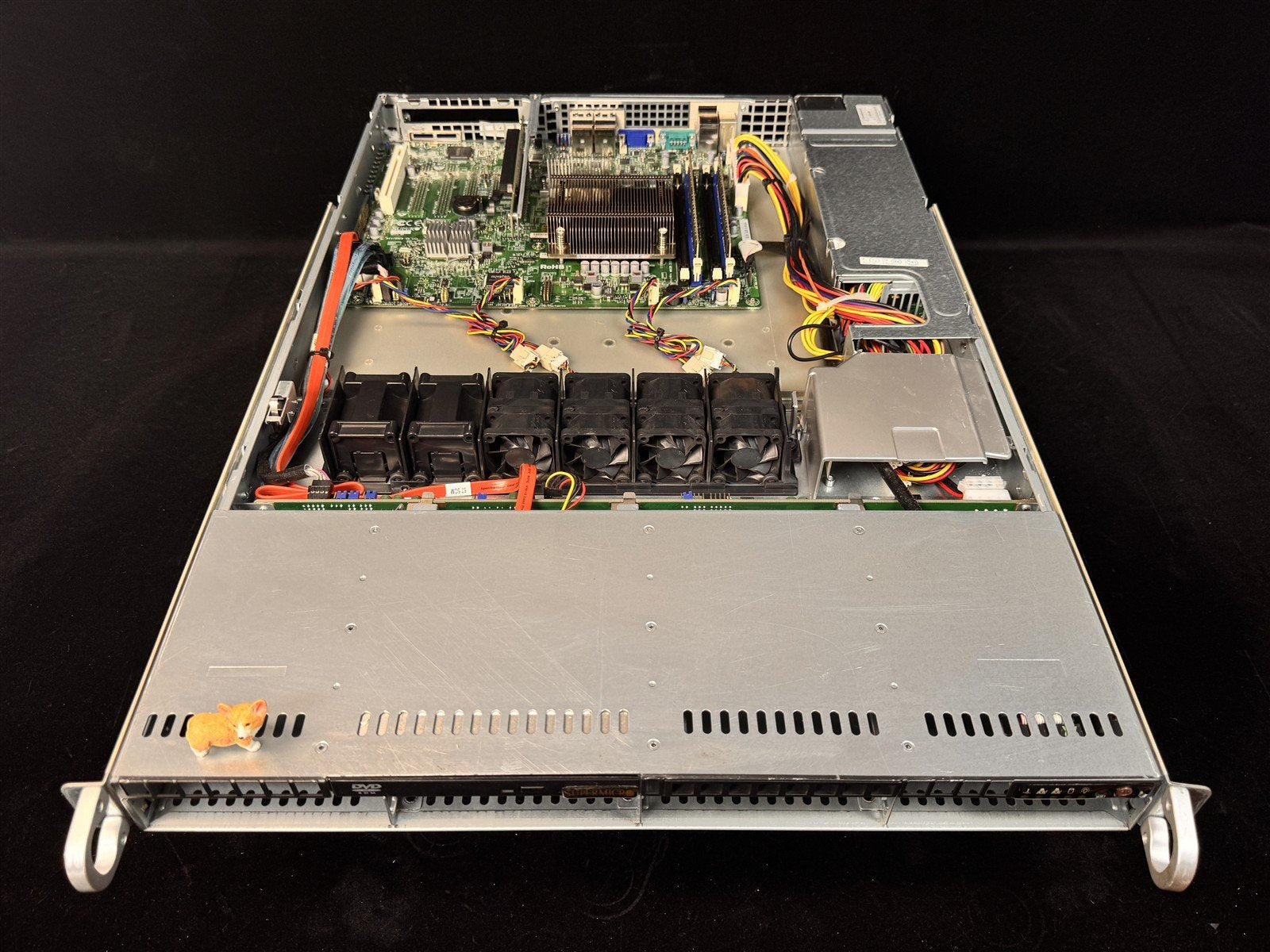 CSE--815 X9SCI-L4NF SUPERMICRO 1U SERVER 4LFF 1x QC E3-1225V2 3.2GHz 16GB NO HDD