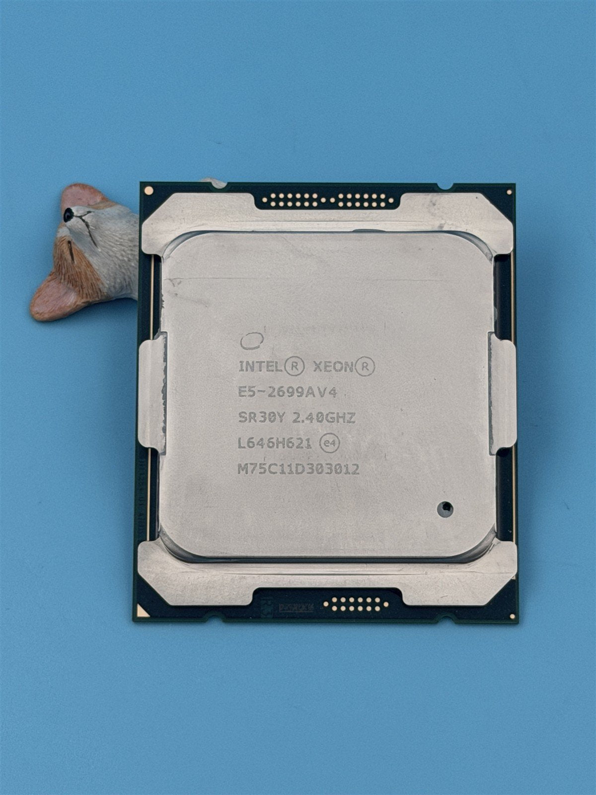 Intel Xeon E5-2699A v4 2.4GHz 22-Core SR30Y 55MB LGA2011-3 Server CPU Processor