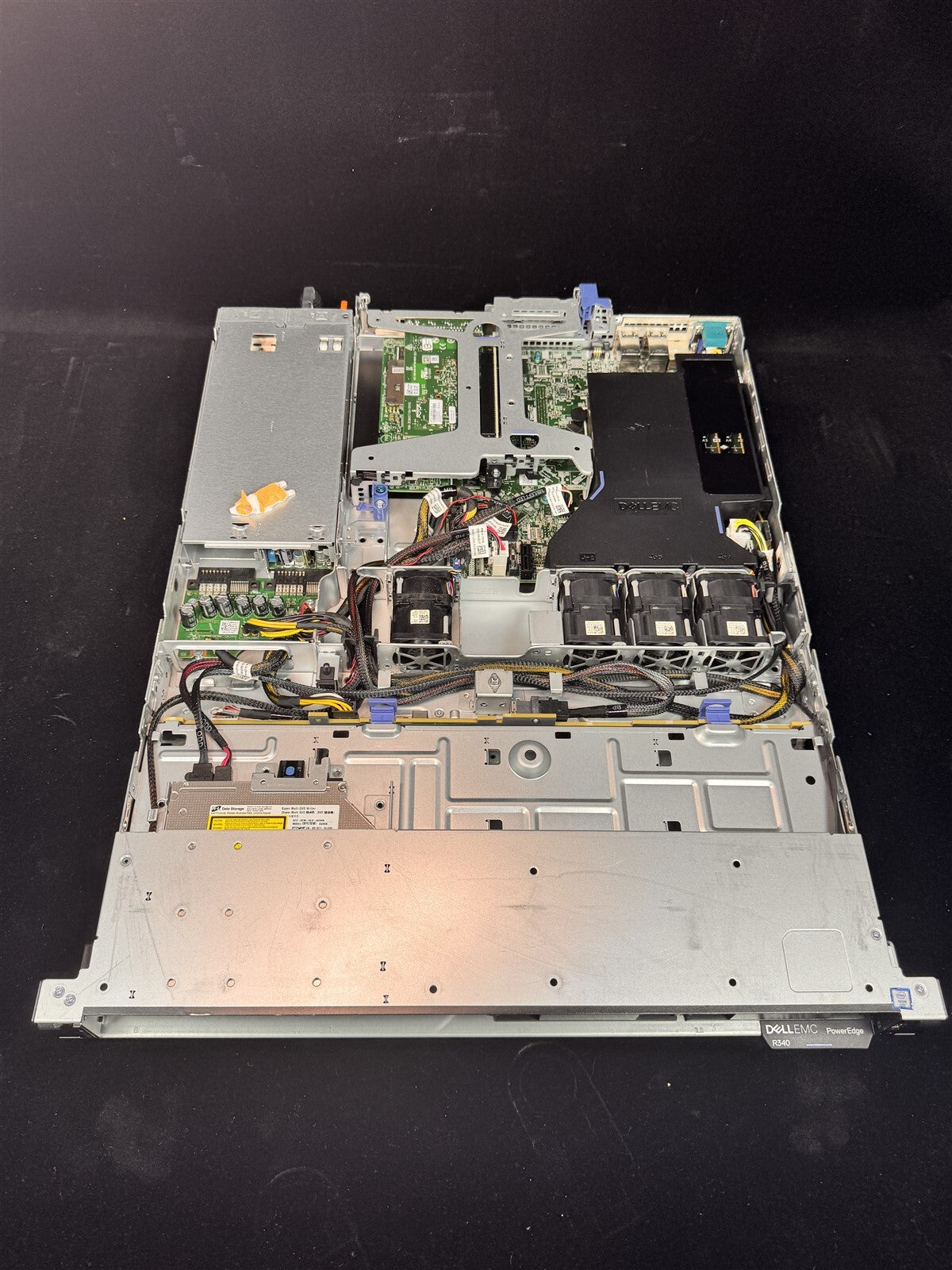DELL POWEREDGE R340 4LFF 1x 4 CORE E-2124 3.30GHz 16GB RAM 4x TRAYS H330