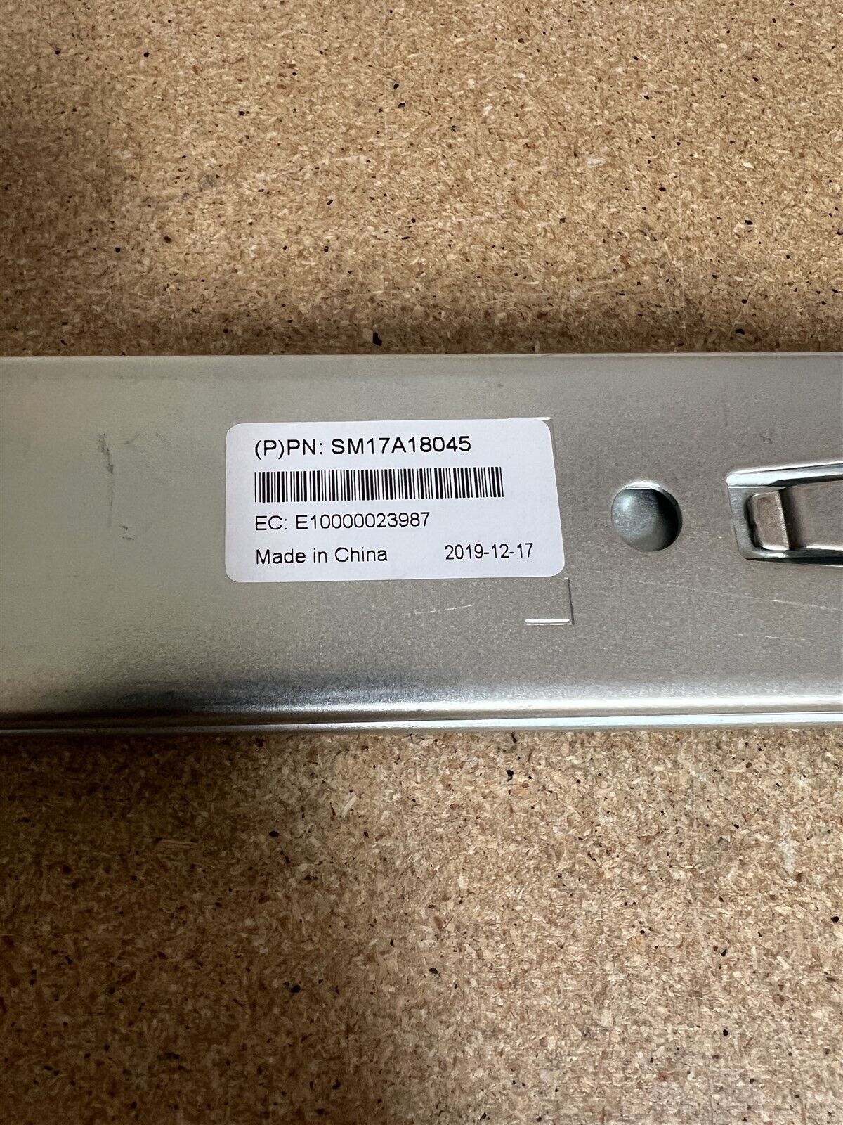 SM17A18041 SM17A18045 SM17A18044 LENOVO RAIL KIT TOOLLESS SLIDE THINKSYSTEM SR63