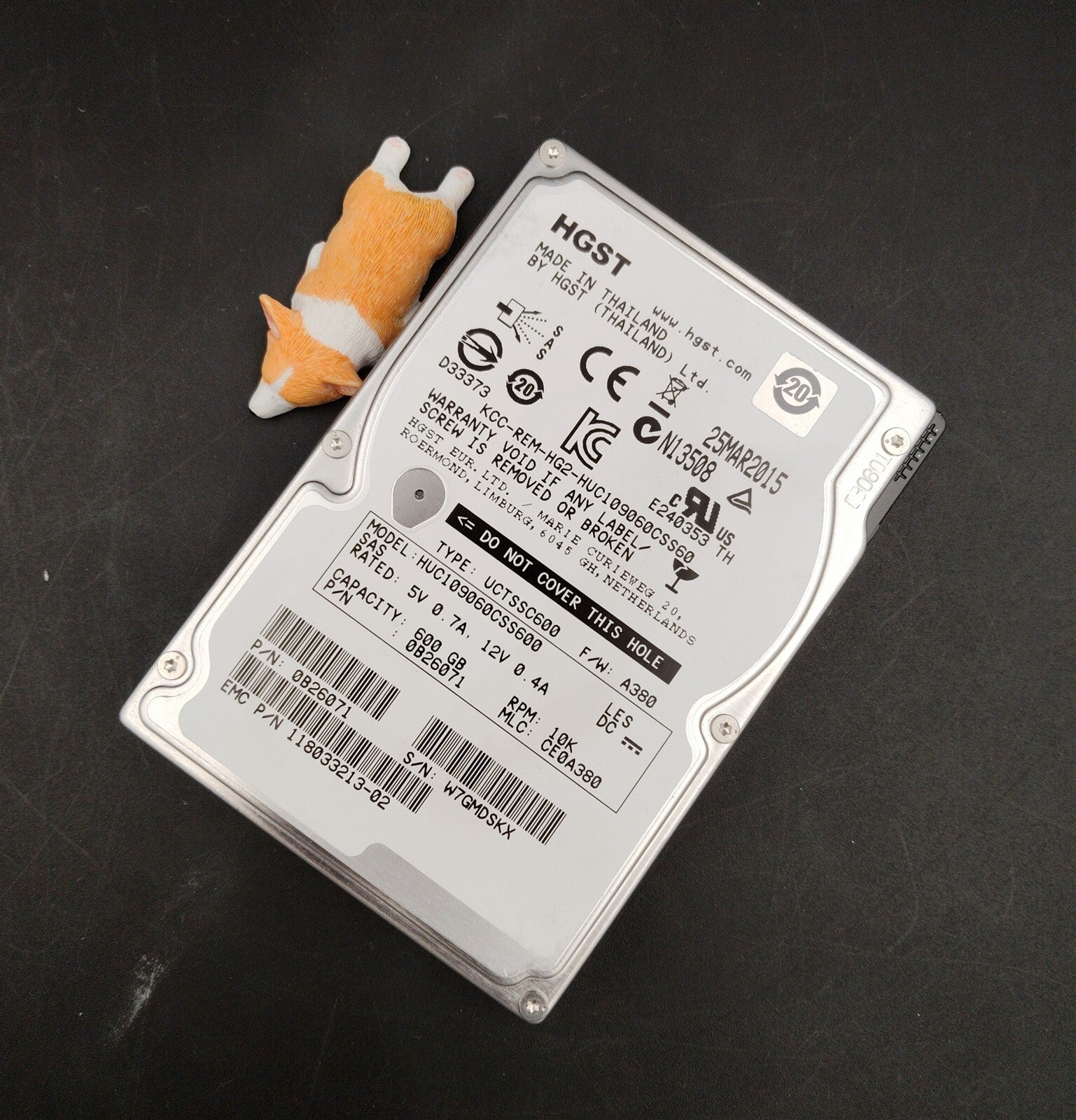 HUC109060CSS600 HGST 600GB 10K 2.5" SAS SFF HARD DRIVE 0B26071 EMC