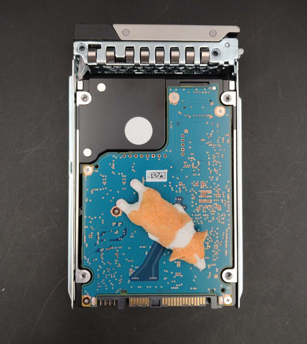 01M0D 001M0D DELL 1.2TB 10K 12G 2.5" SFF SAS HDD AL15SEB120NY TOSHIBA W/GEN 14