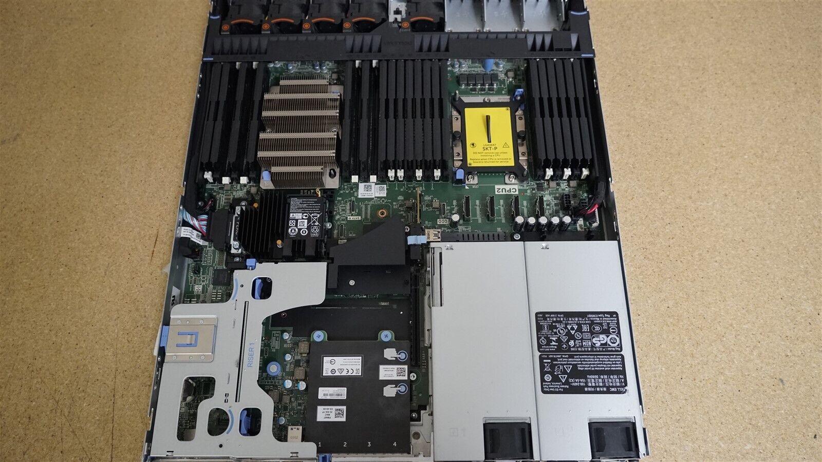 DELL POWEREDGE R640 8SFF 2x 8C SILVER 4110 2.1GHZ 96GB RAM 4x 600GB SAS H730P