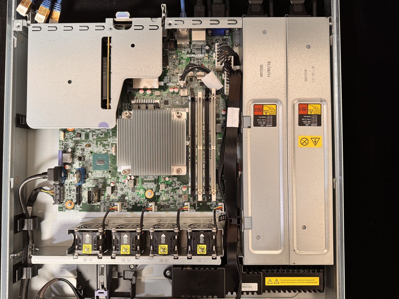 X3250 M6 LENOVO 1U SERVER 4LFF BAREBONE CHASSIS HEATSINK DUAL POWER