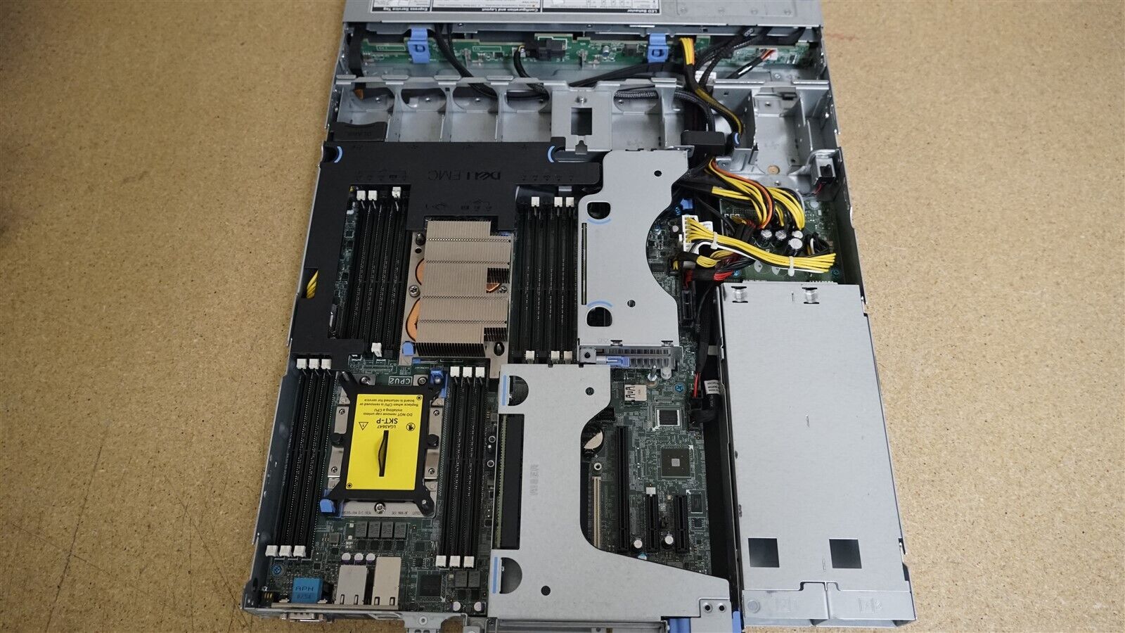 DELL POWEREDGE R440 4LFF SERVER 2x 8C SILVER 4110 2.1GHZ 16GB RAM H730P NO HDD