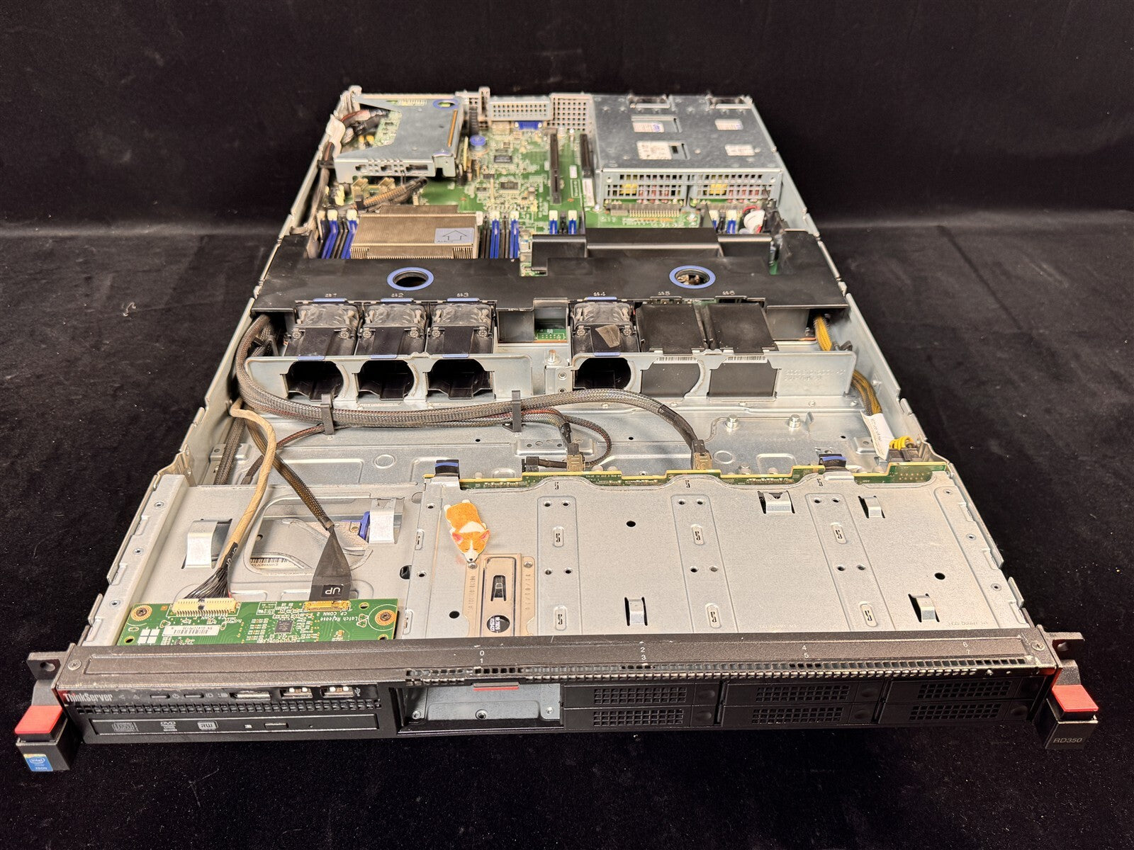 LENOVO THINKSERVER RD350 8SFF 1U SERVER 1x 10C E5-2630v4 2.2GHz 8GB RAM M5110