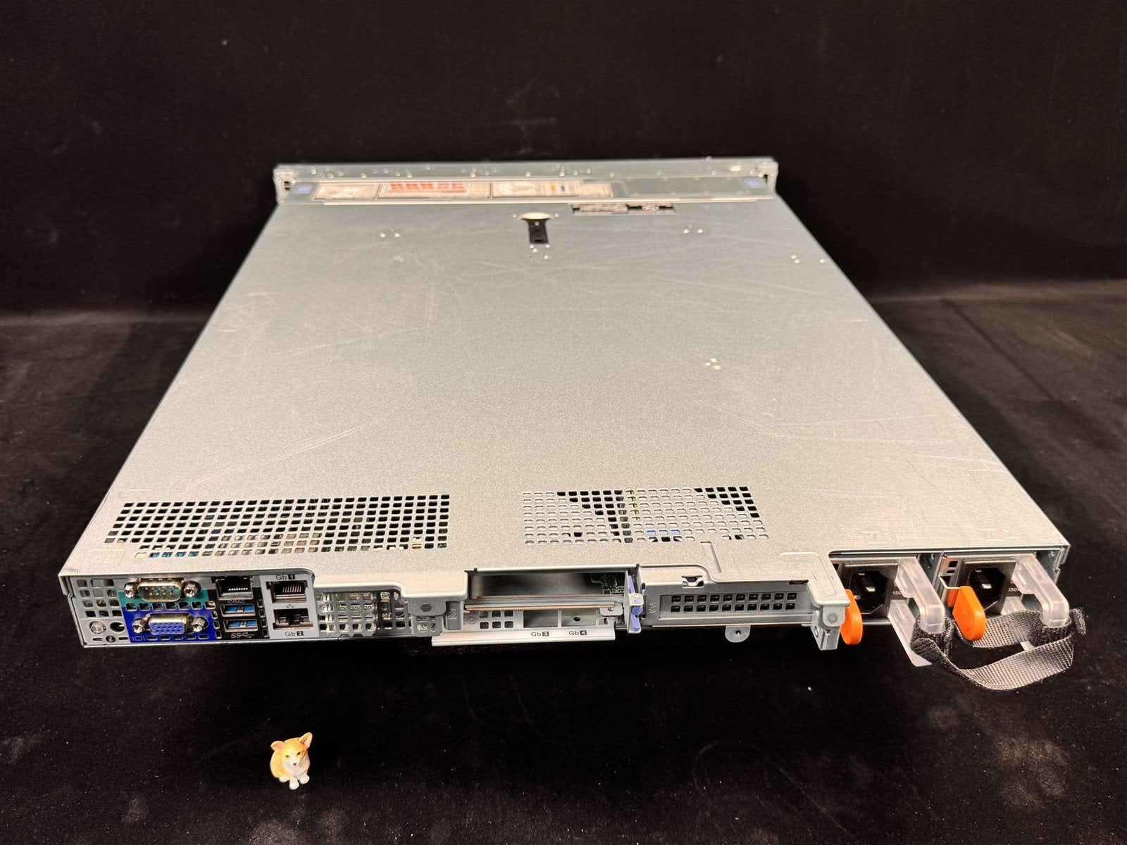DELL POWEREDGE R440 8SFF SERVER 2x 14 CORE GOLD 6132 2.6GHz 32GB 2x 2TB SSD H330
