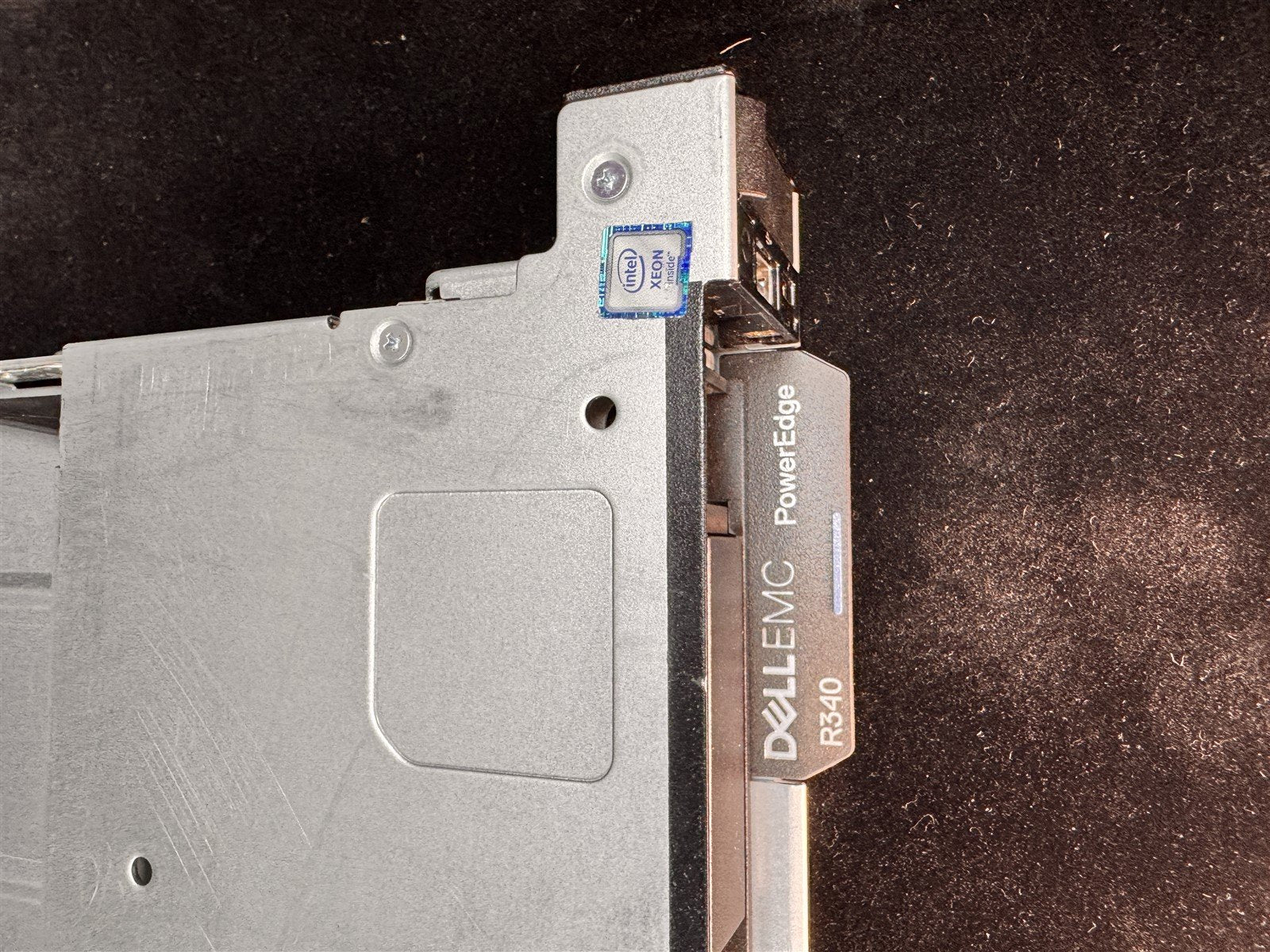 DELL POWEREDGE R340 4LFF 1x 6 CORE E-2146G 3.5GHz 16GB RAM 4x 240GB SSD H730P