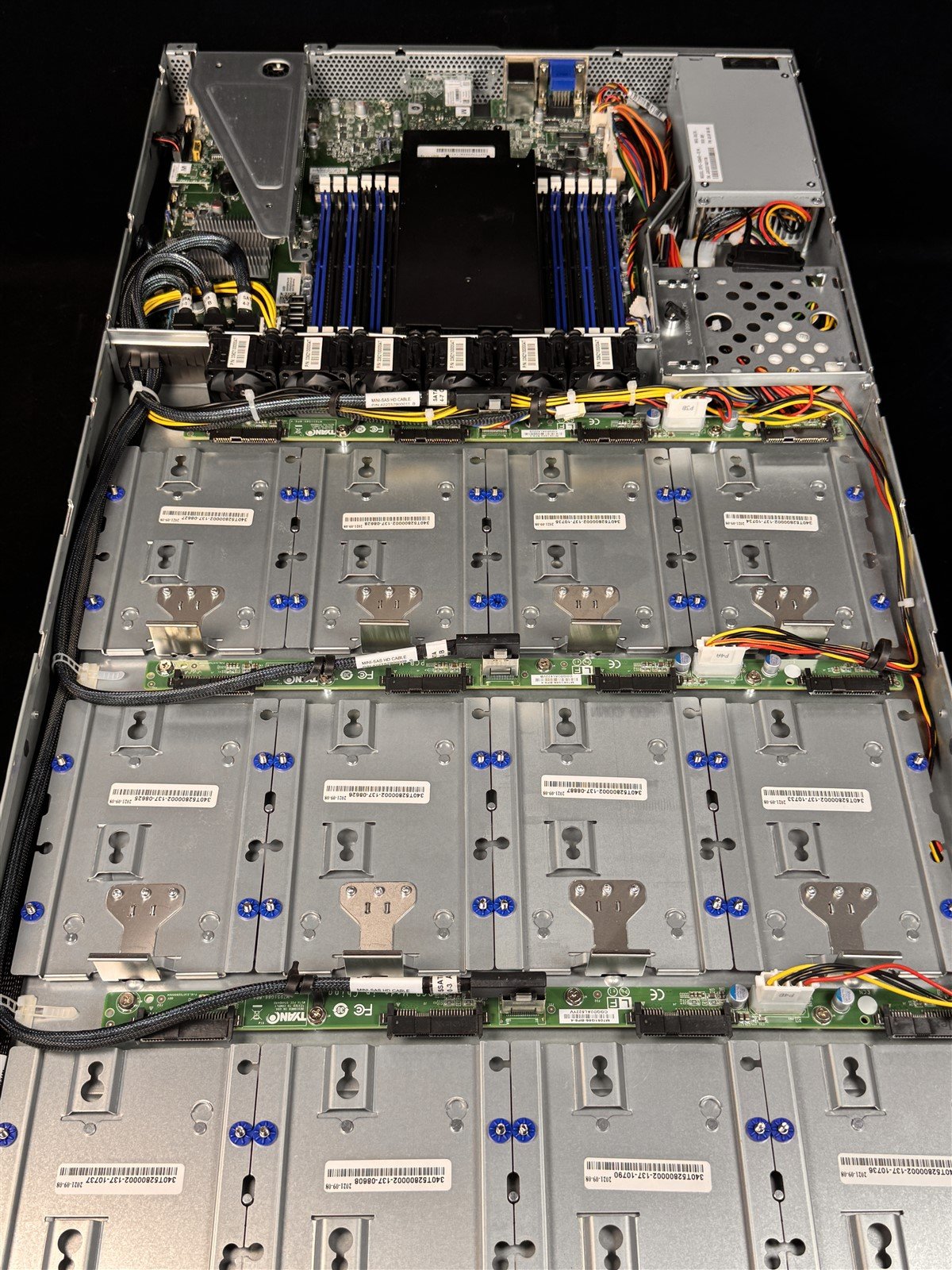 TYAN GT86C-B5630 1U SERVER 1x XEON 16C 6130 2.1GHz 32GB RAM 1x 240GB SSD 12x3.5"