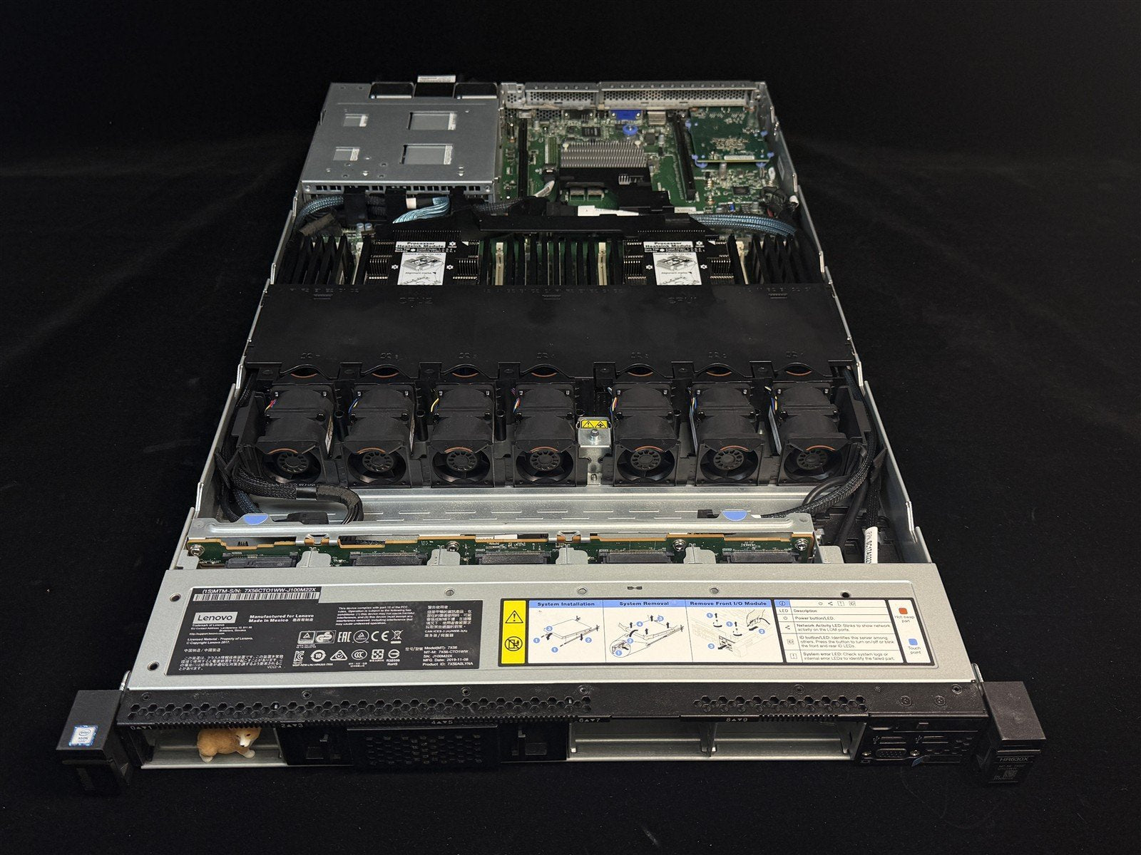 LENOVO THINKSYSTEM HR630X 10SFF BAREBONE 2x HS 2x PSU NVME NO CPU RAM NO HDD