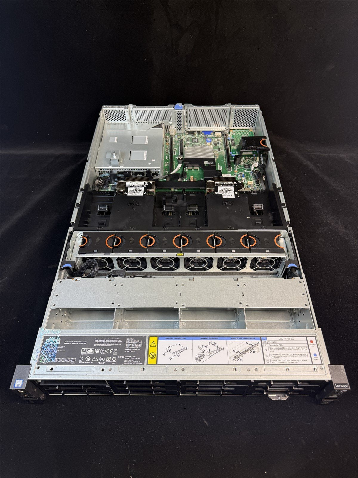 LENOVO THINKSYSTEM HR650X 12LFF BAREBONE 2x HS 2x PSU NO CPU RAM NO HDD