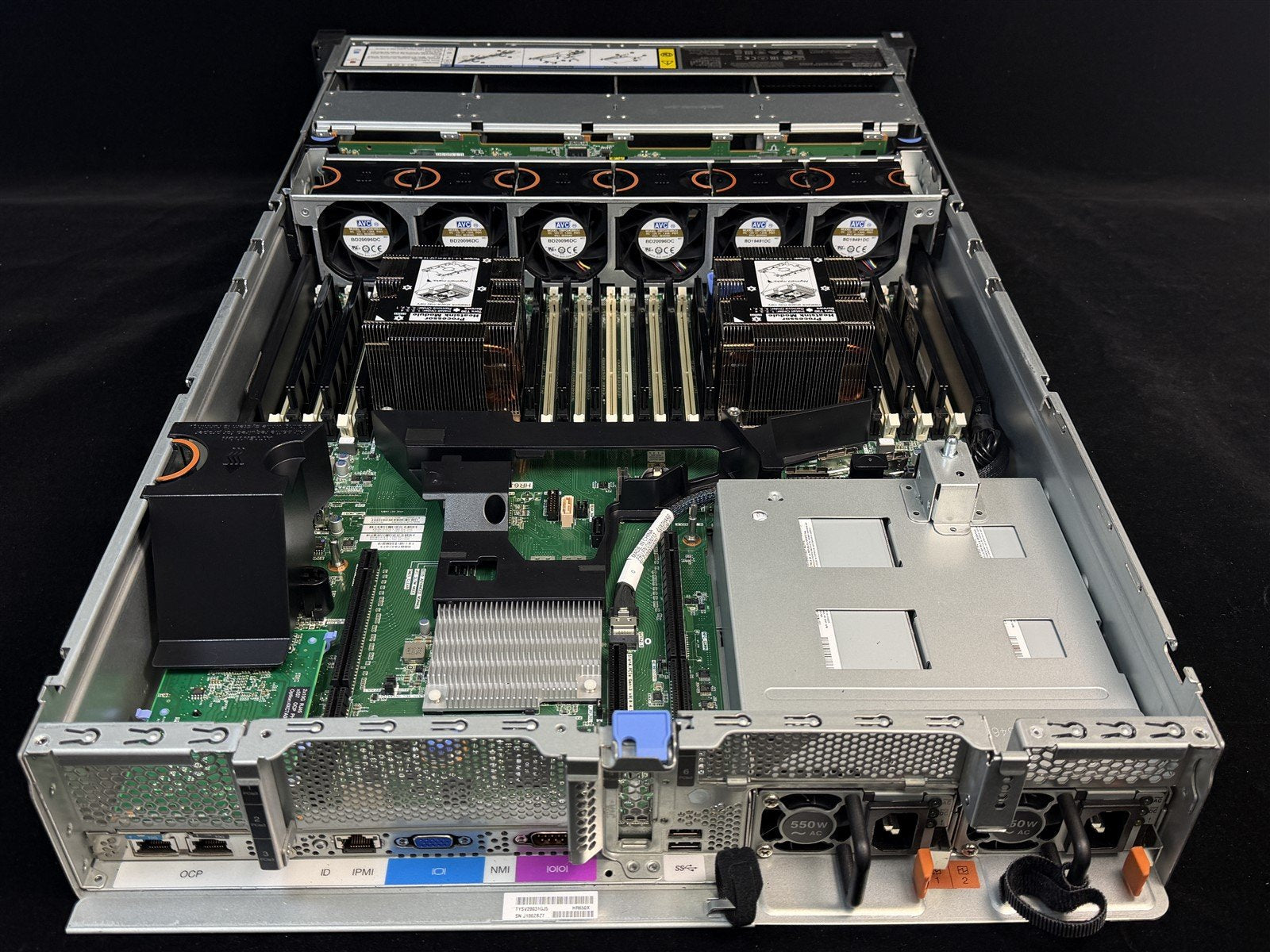 LENOVO THINKSYSTEM HR650X 12LFF BAREBONE 2x 8C 4110 2.1GHz NO CPU RAM HDD