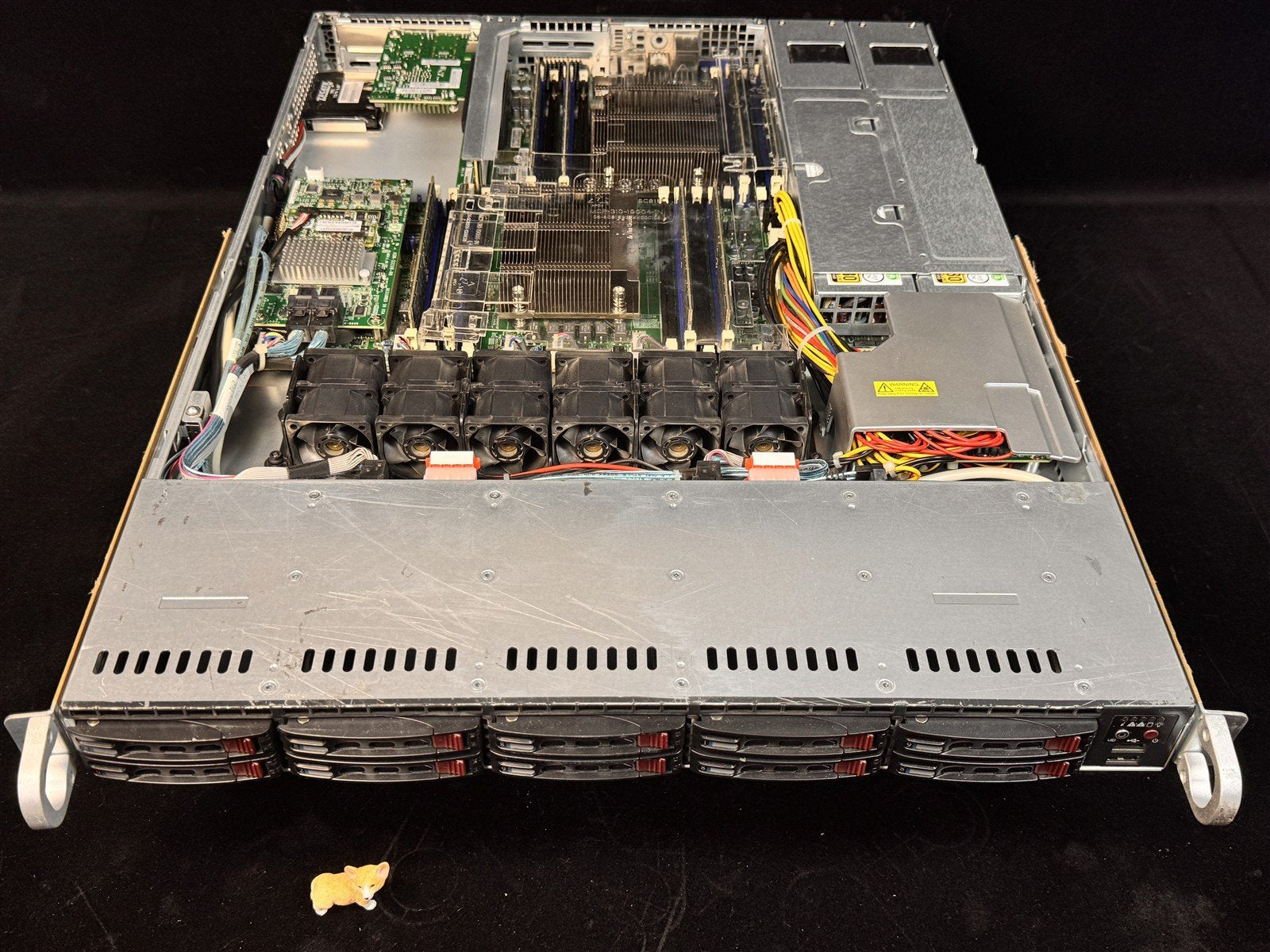 CSE-116 SUPERMICRO X9DRW-CTF31 10SFF 2x10C E5-2670V2 2.5GHz 32GB RAM 1x240GB SSD