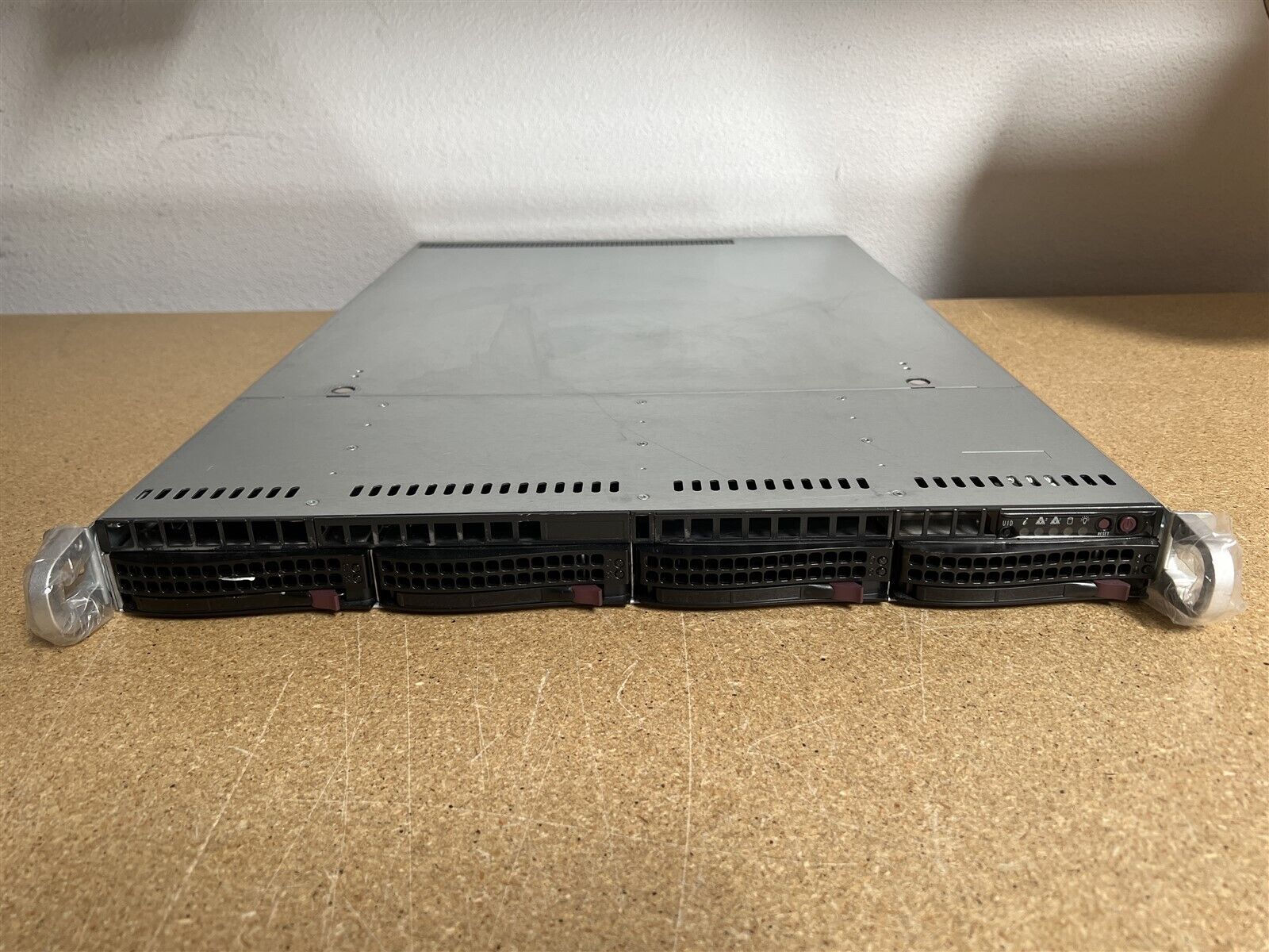 SUPERMICRO CSE-815 4LFF X10DDW-i 2x 6 CORE E5-2603V3 1.6GHz 256GB RAM 4x TRAY