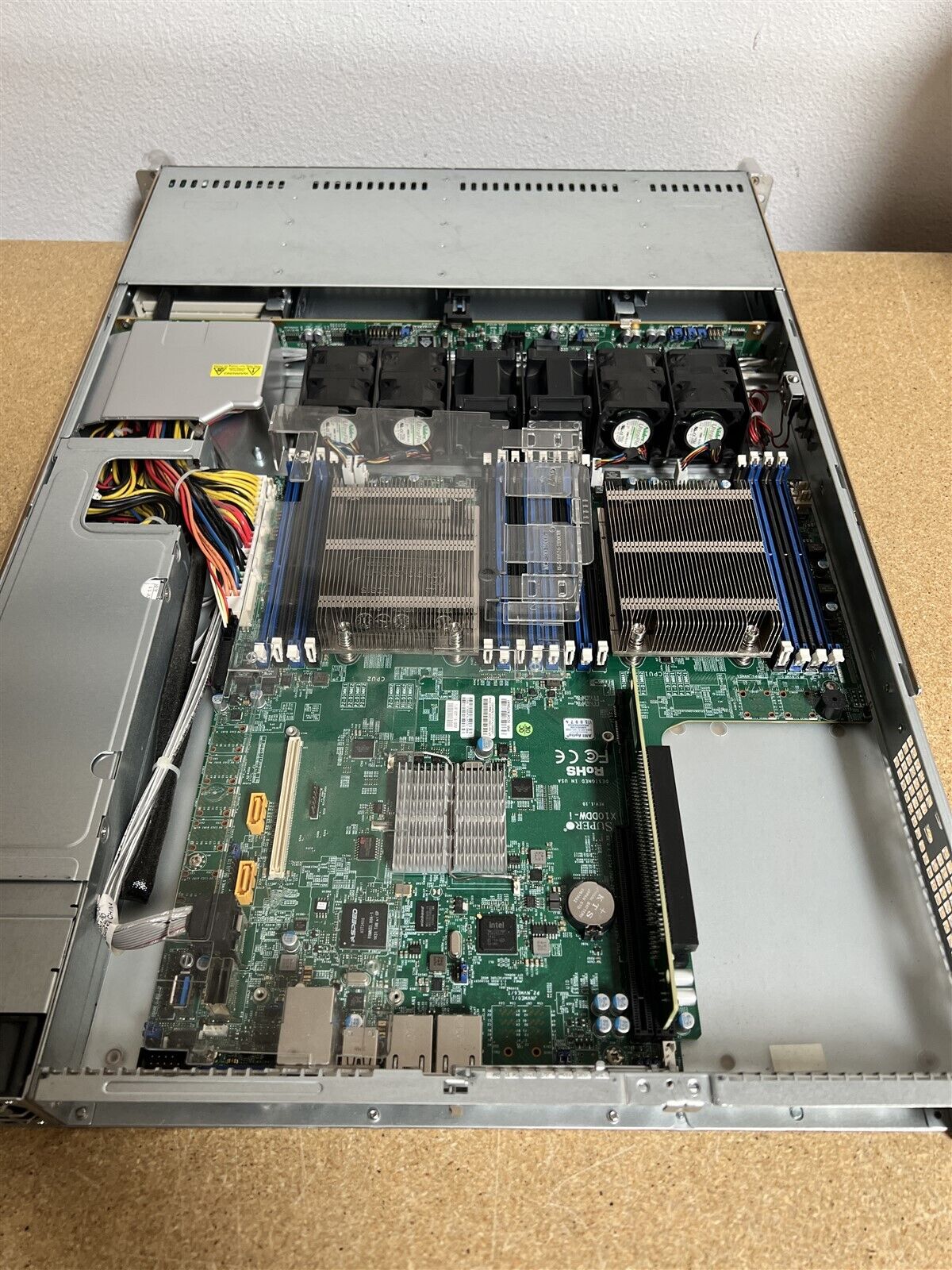 SUPERMICRO CSE-815 4LFF X10DDW-i 2x 8 CORE E5-2640V3 2.6GHz 64GB RAM 4x TRAY