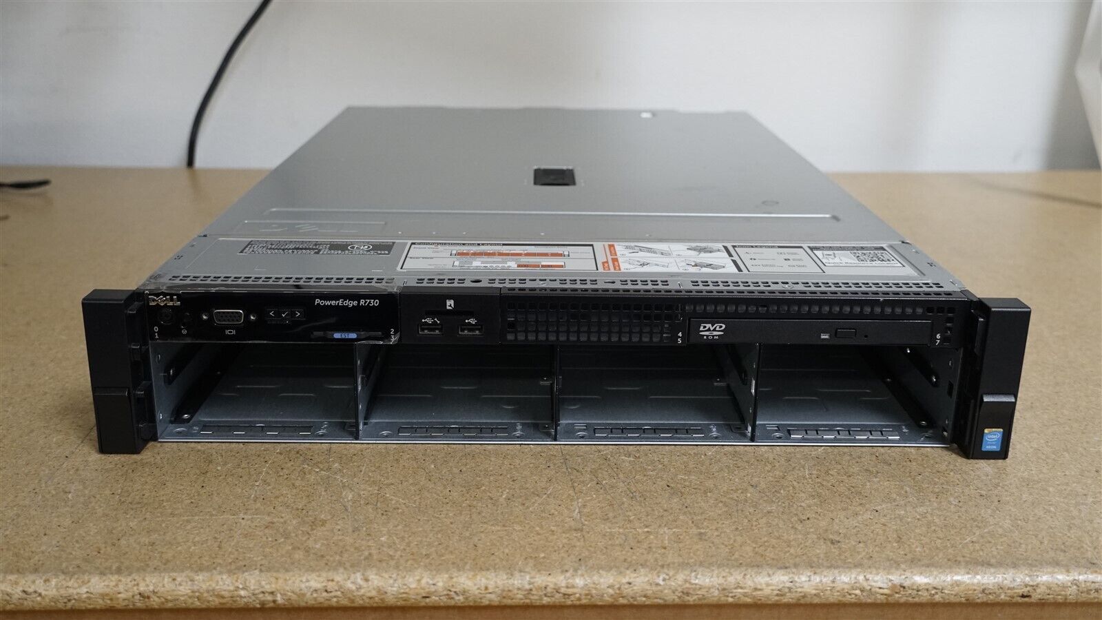 DELL POWEREDGE R730 8LFF 2x 10 CORE E5-2640V4 2.4GHz 96GB RAM H730 NO HDD