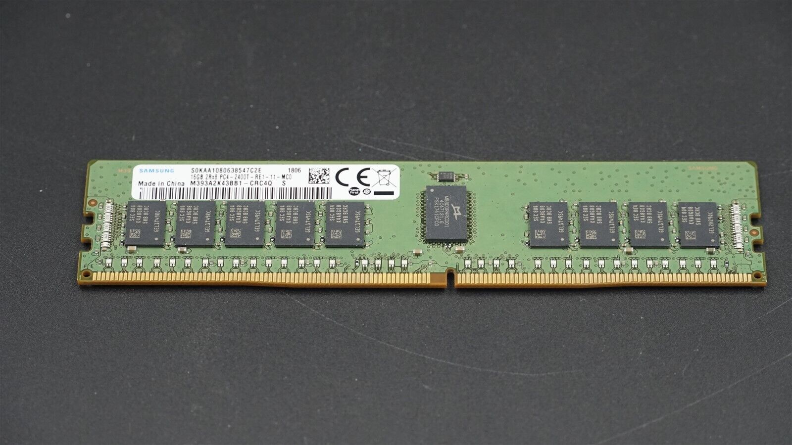 M393A2K43BB1-CRC SAMSUNG 16GB (1X16GB) 2RX8 PC4-2400T DDR4 Server Memory