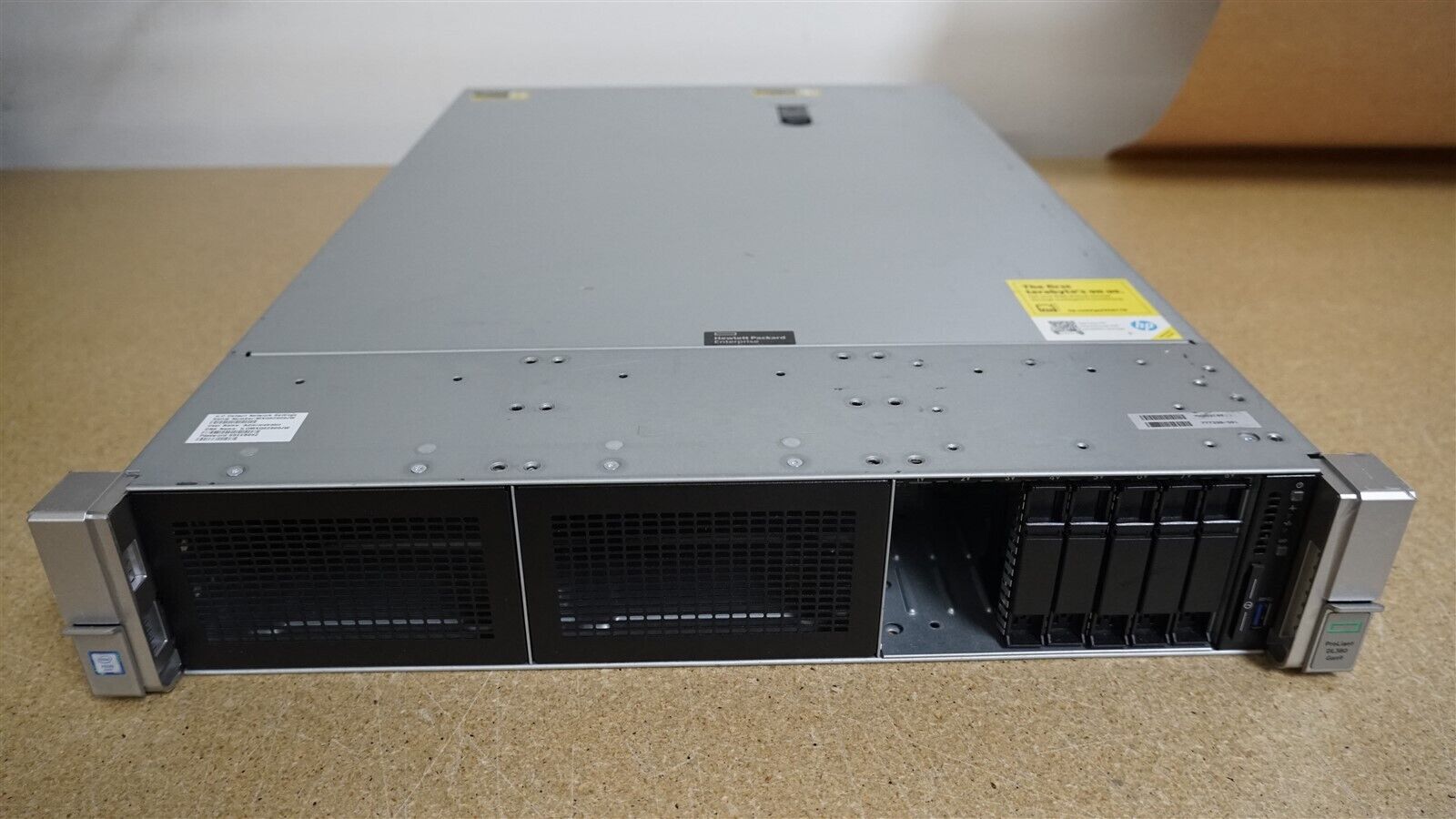 HP ProLiant DL380 Gen9 G9 8SFF 2x 16 CORE E5-2698v3 2.3GHz 128GB RAM NO HDD