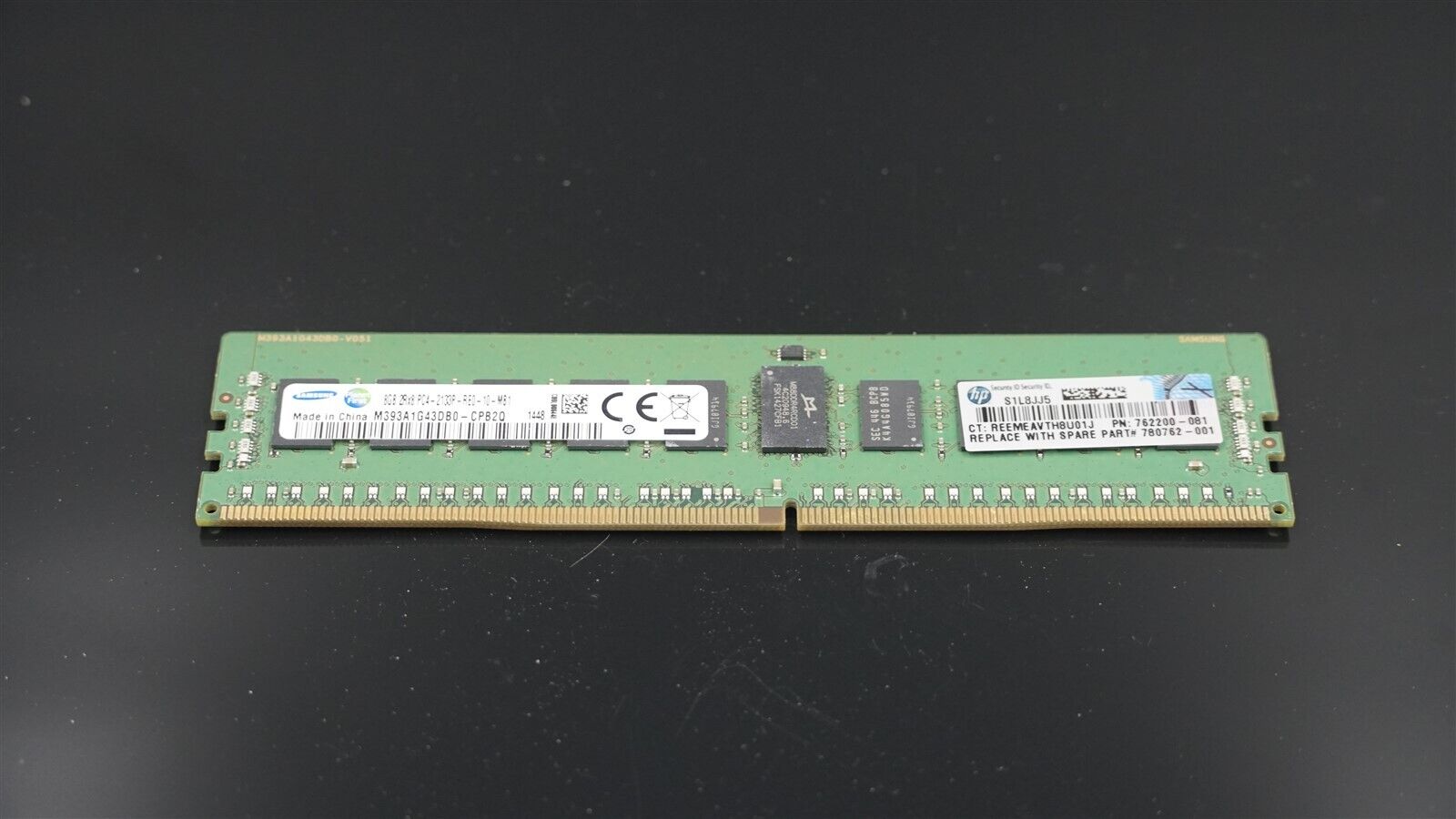 M393A1G43DB0-CPB SAMSUNG 8GB (1X8GB) 2RX8 PC4-2133P DDR4 SERVER MEMORY