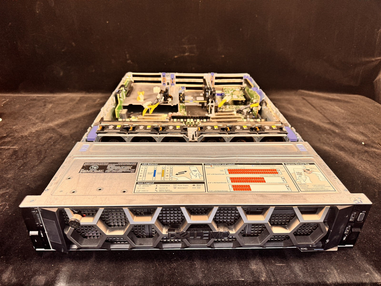 DELL POWEREDGE R740 GPU CHASSIS 2x HS 2x 2000W POWER SUPPORT TO 3 GPU