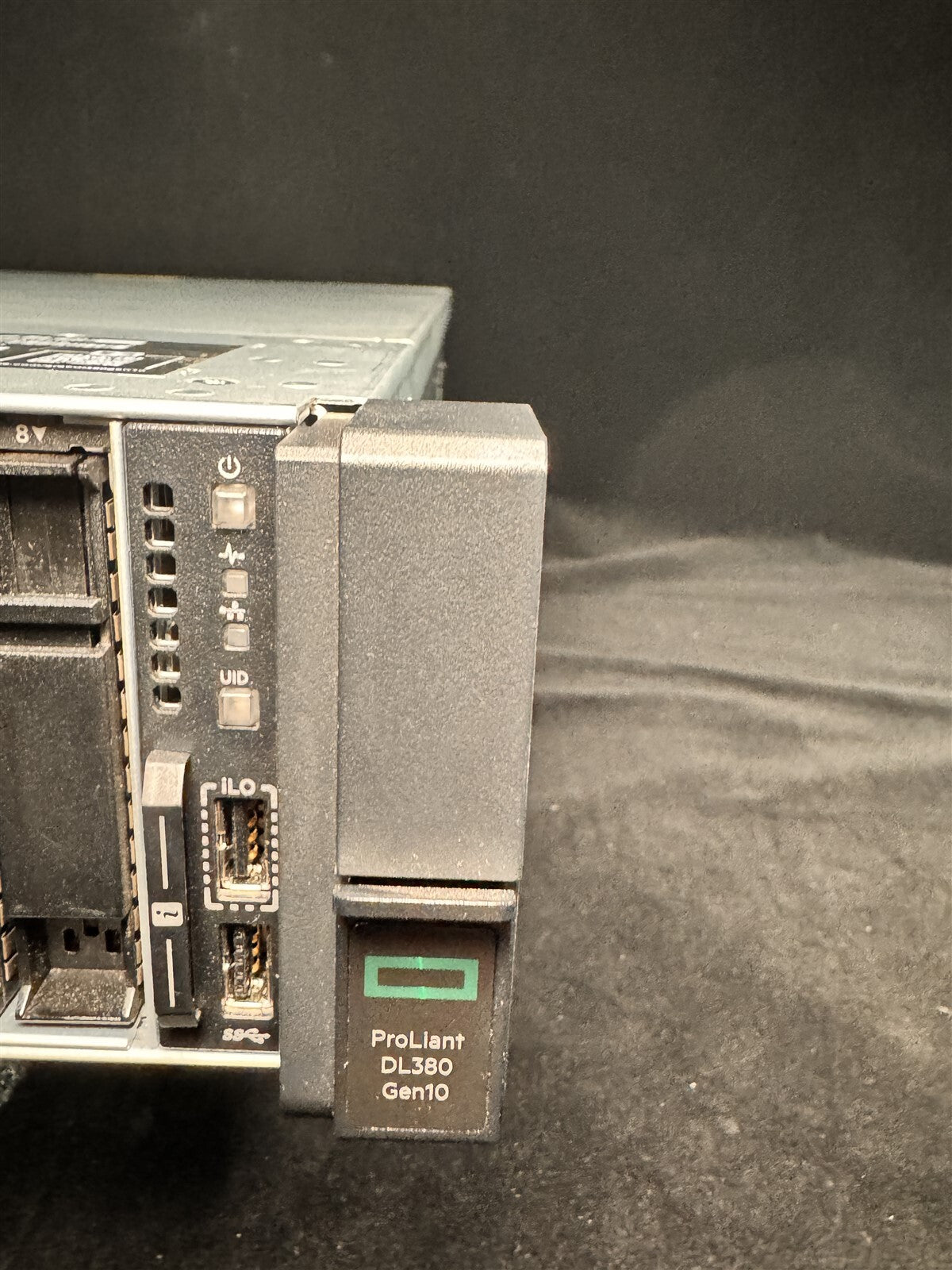 HP ProLiant DL380 Gen10 G10 24SFF 2x 8C SILVER 4110 2.1GHz 128GB RAM 1x256GB SSD