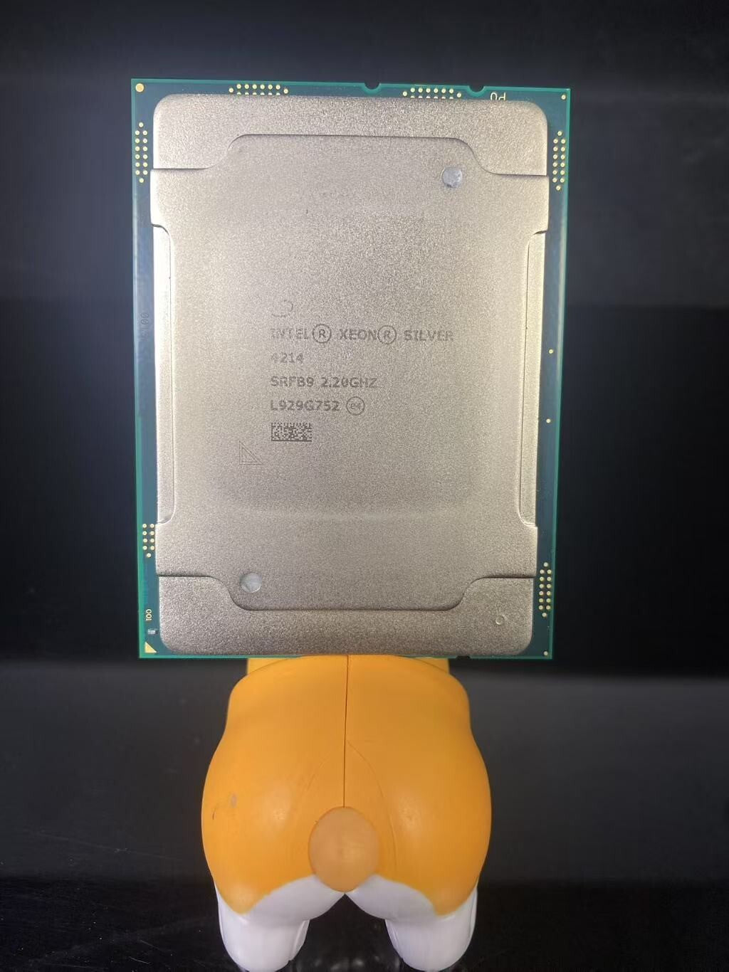 SR3GL INTEL XEON BRONZE 3106 8 CORE 1.7GHz 85W 9.6GT/s LGA3647 PROCESSOR