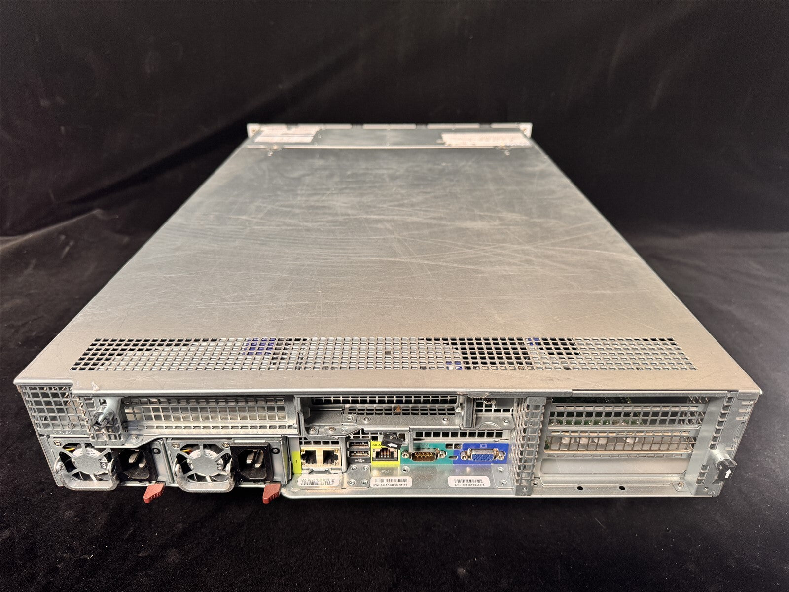 NXS2U1NL12G600 NUTANIX 2U 12LFF SERVER 2x8C 4108 1.8GHz 192GB 2x240GB SSD S3008L