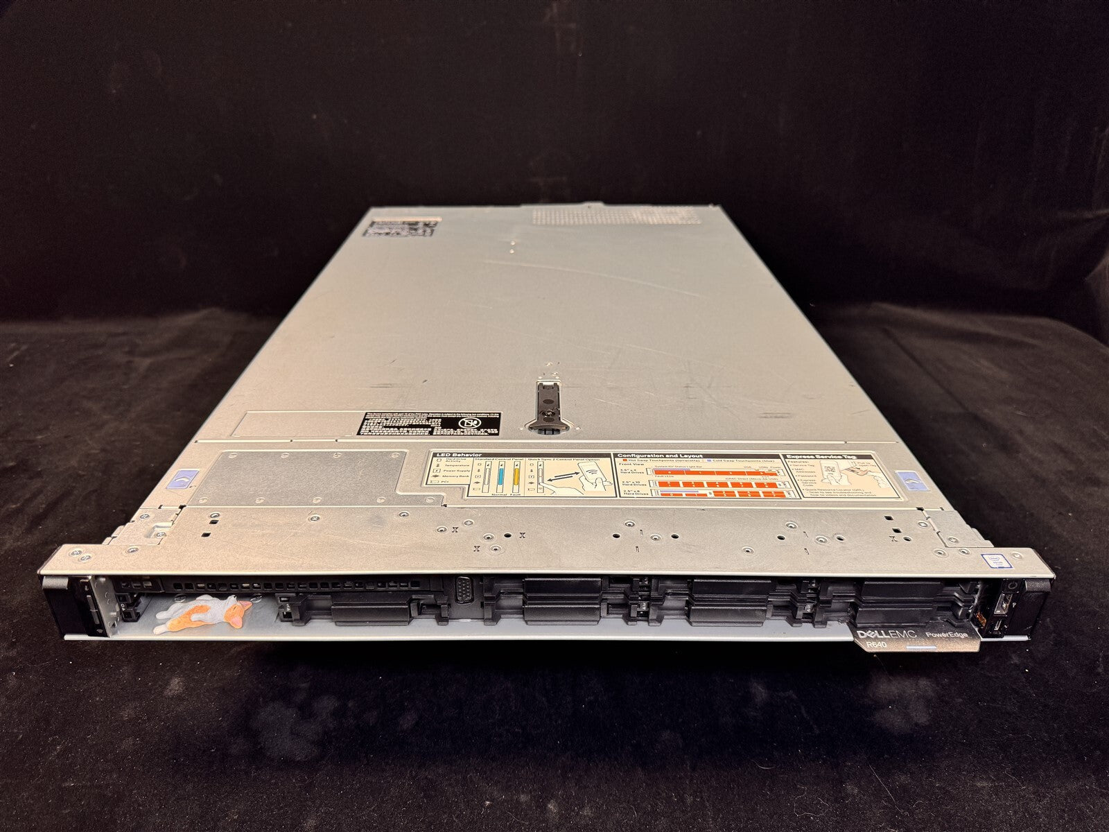 DELL EMC POWEREDGE R640 8SFF 2x 8C SILVER 4110 2.1GHZ 32GB RAM 8x TRAY H730P