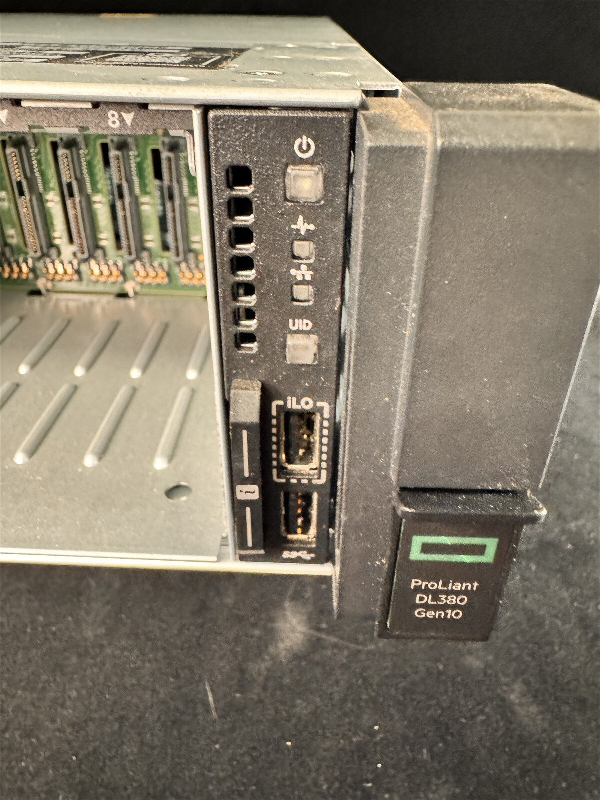 HP ProLiant DL380 Gen10 G10 24SFF 2x 8C SILVER 4110 2.1GHz 128GB RAM 1x960GB SSD