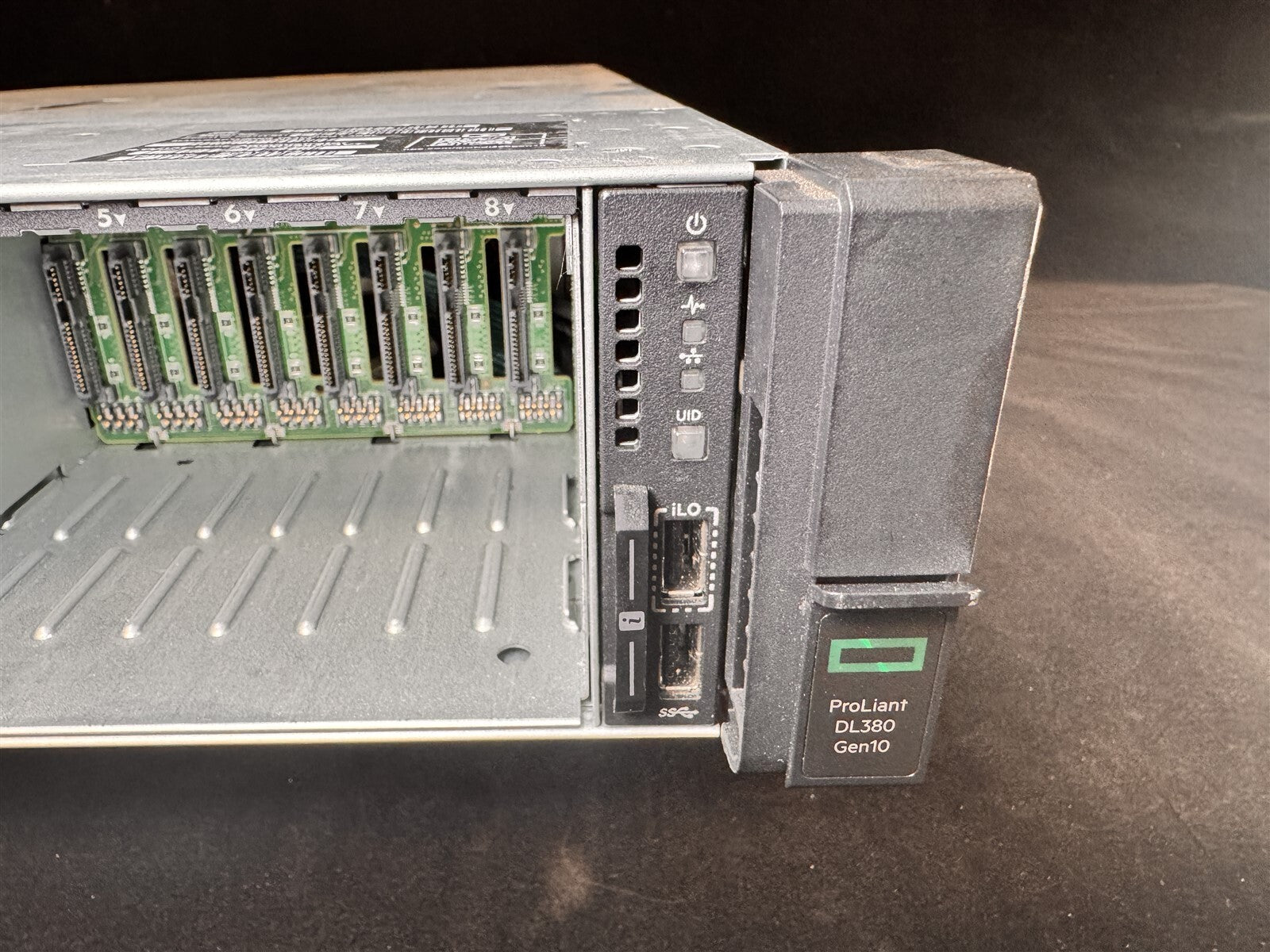 HPE ProLiant DL380 Gen10 G10 8SFF 1x 10C GOLD 5115 2.4GHz 128GB RAM 2x 1TB SSD