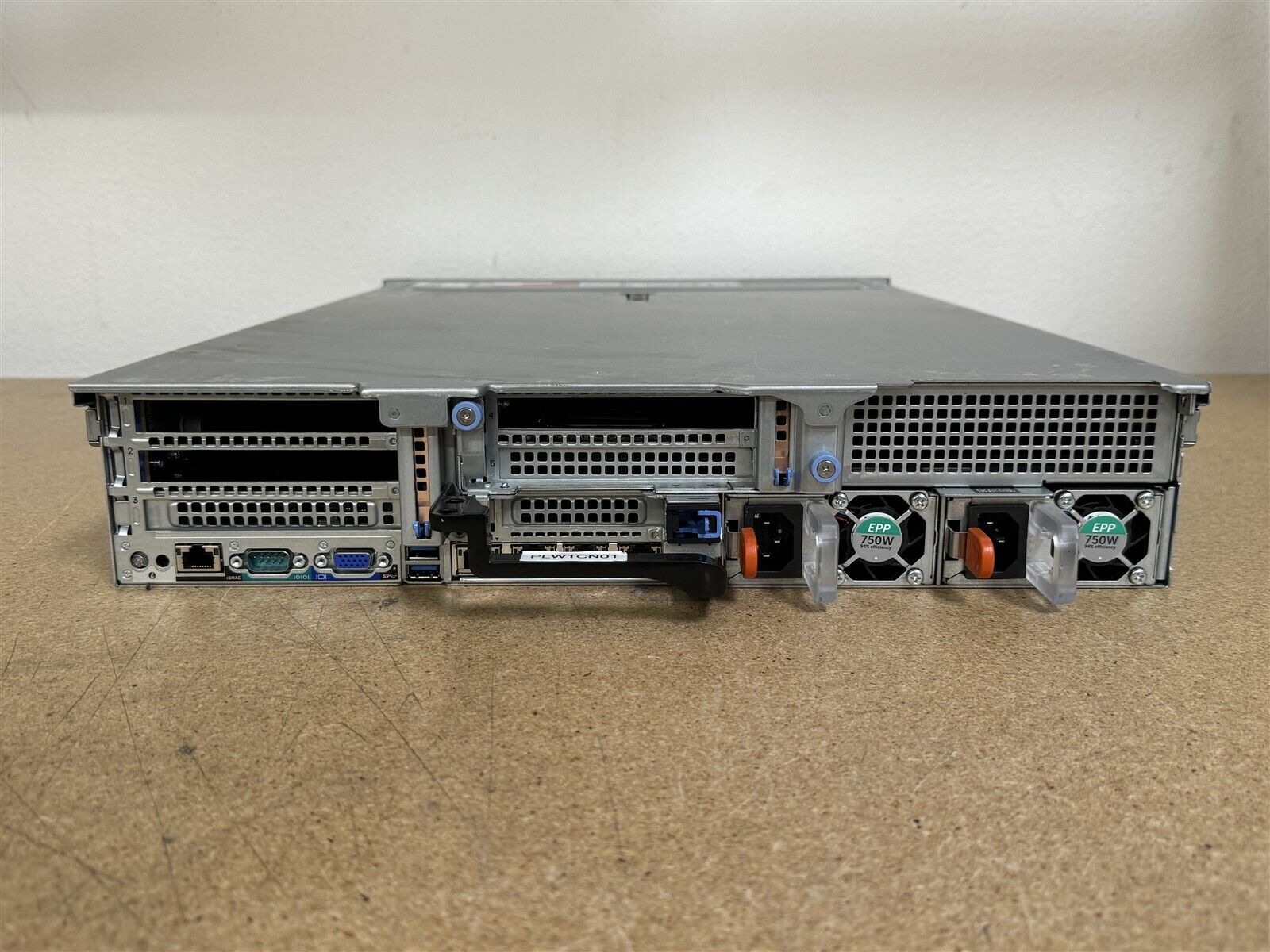 DELL POWEREDGE R740 8SFF 2x 8C SILVER 4110 2.1GHz 256GB RAM 2x 960GB SSD H740P