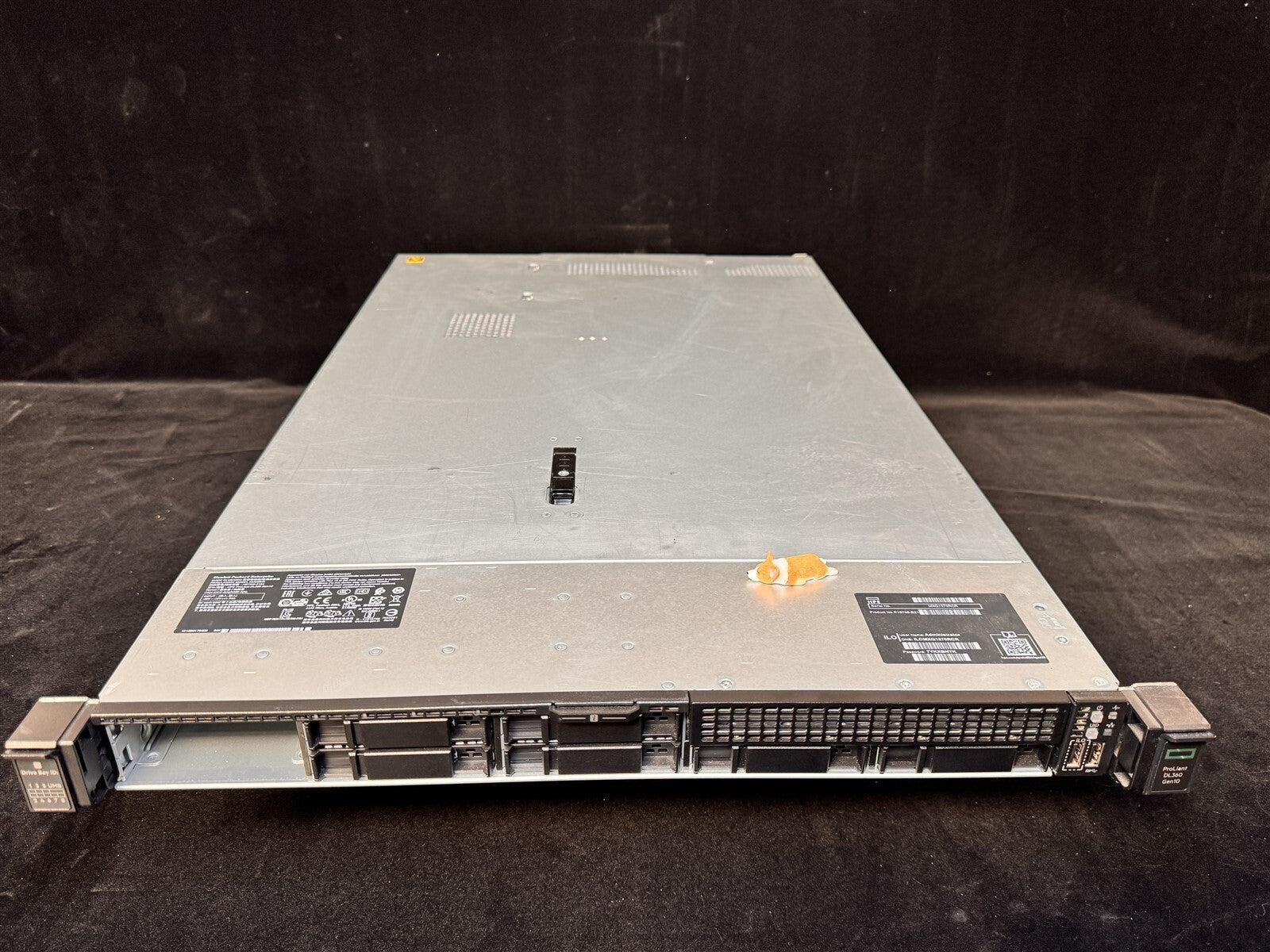 HP ProLiant DL360 Gen10 G10 8SFF 2x 8CORE BRONZE 3106 1.7GHz 32GB RAM 2x 2TB SSD