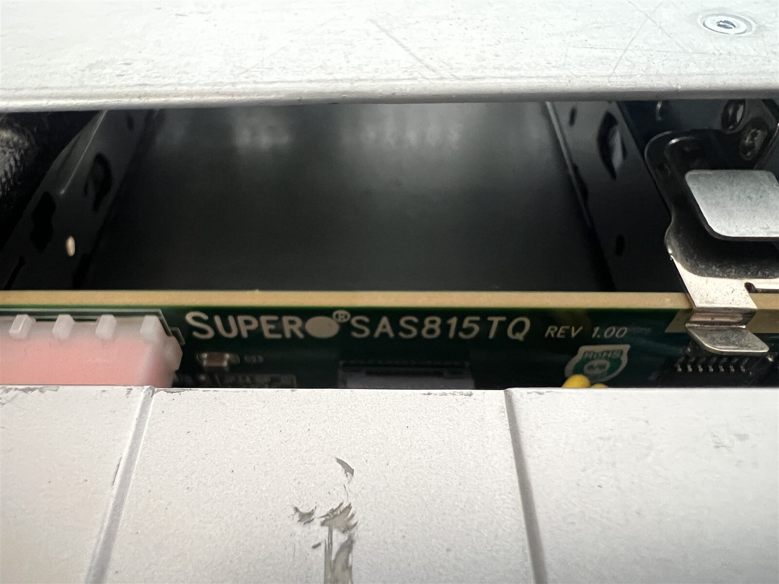 CSE-815 X10SLH-N6-ST031 SUPERMICRO 1U 4LFF QC 1xE3-1270V3 3.5G 32GB 2x100GB SSD
