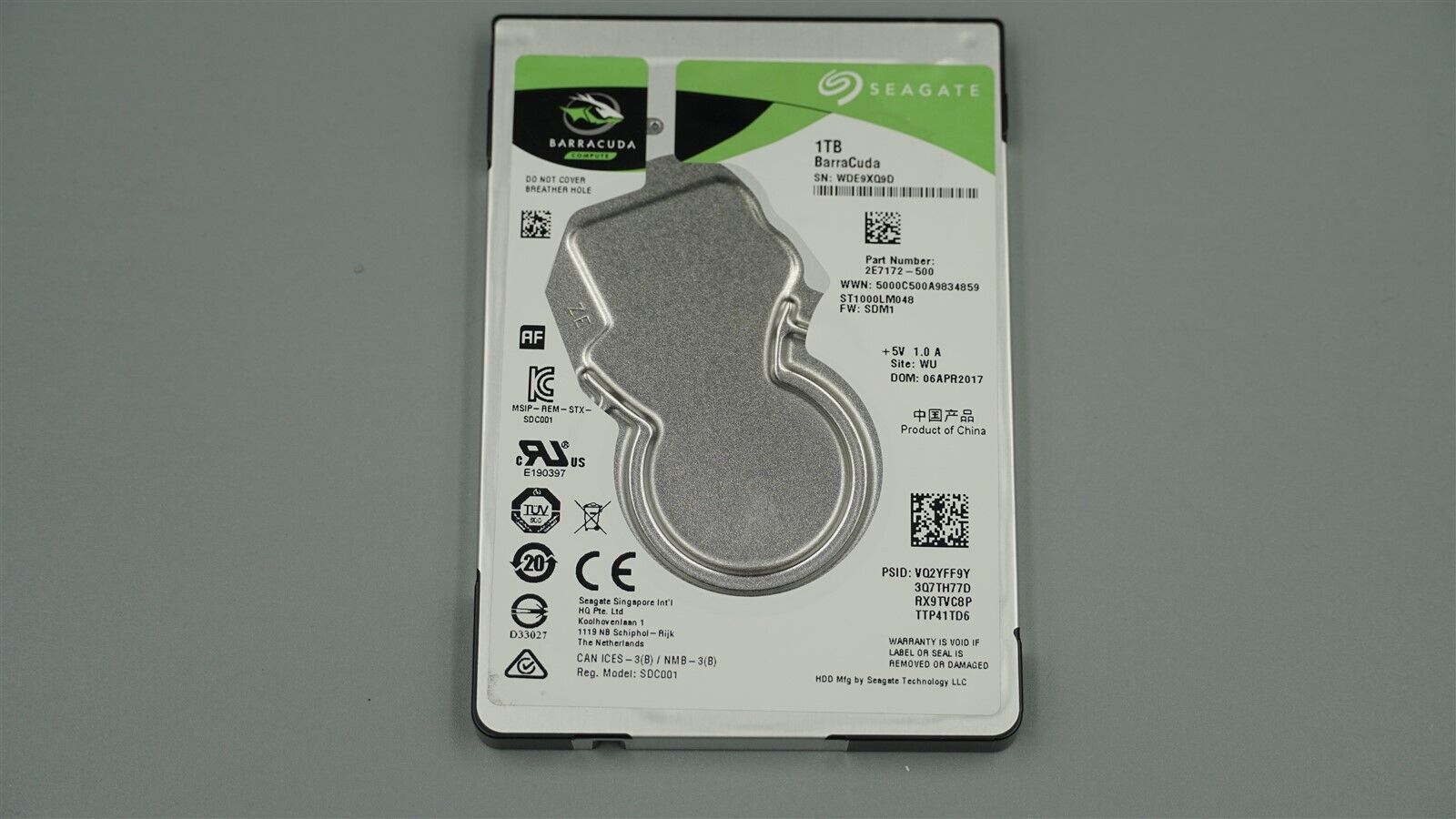 ST1000LM048 SEAGATE BARRACUDA 1TB 2.5" 6Gb/s SATA 2E7172-500 HARD DISK DRIVE