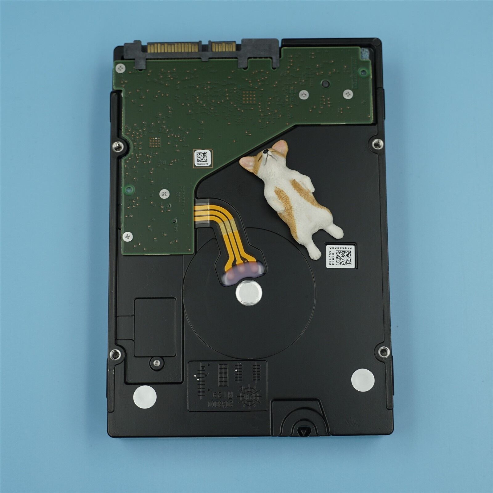 ST8000VX0022 SEAGATE SKYHAWK 8TB 7.2K 6G 3.5" LFF SATA HARD DRIVE GRADE A