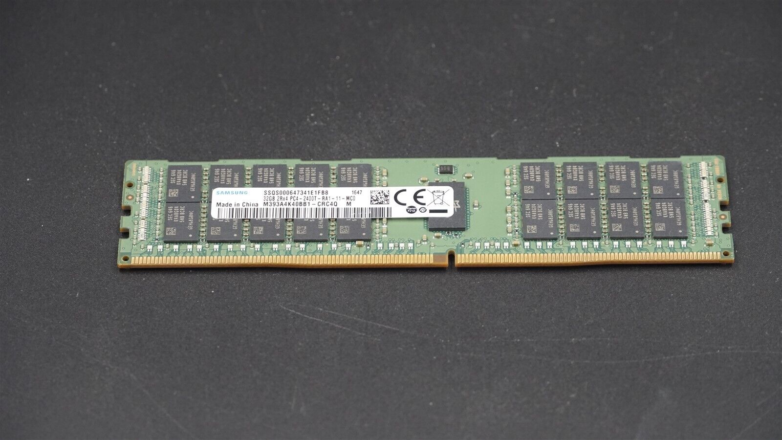 M393A4K40BB1-CRC SAMSUNG 32GB (1x32GB) 2RX4 PC4-2400T 19200 MEMORY