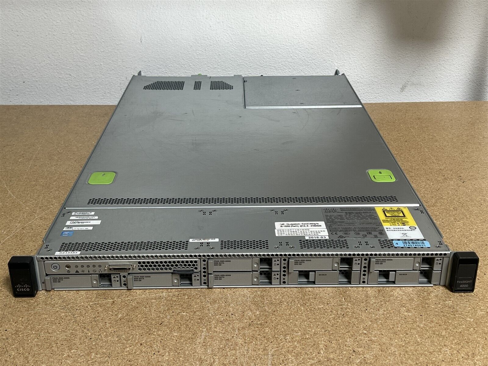 CISCO UCS C220 M3 SFF SERVER 2x 10 CORE E5-2680V2 2.8GHz 32GB RAM 8x TRAYS