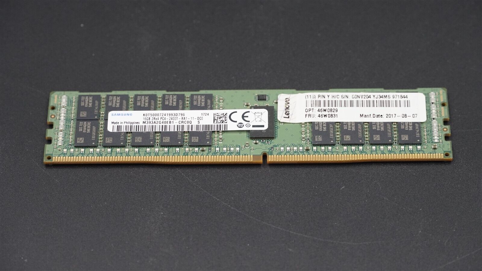 M393A2G40EB1-CRC SAMSUNG 16GB (1X16GB) 2RX4 PC4-2400T DDR4 Server Memory