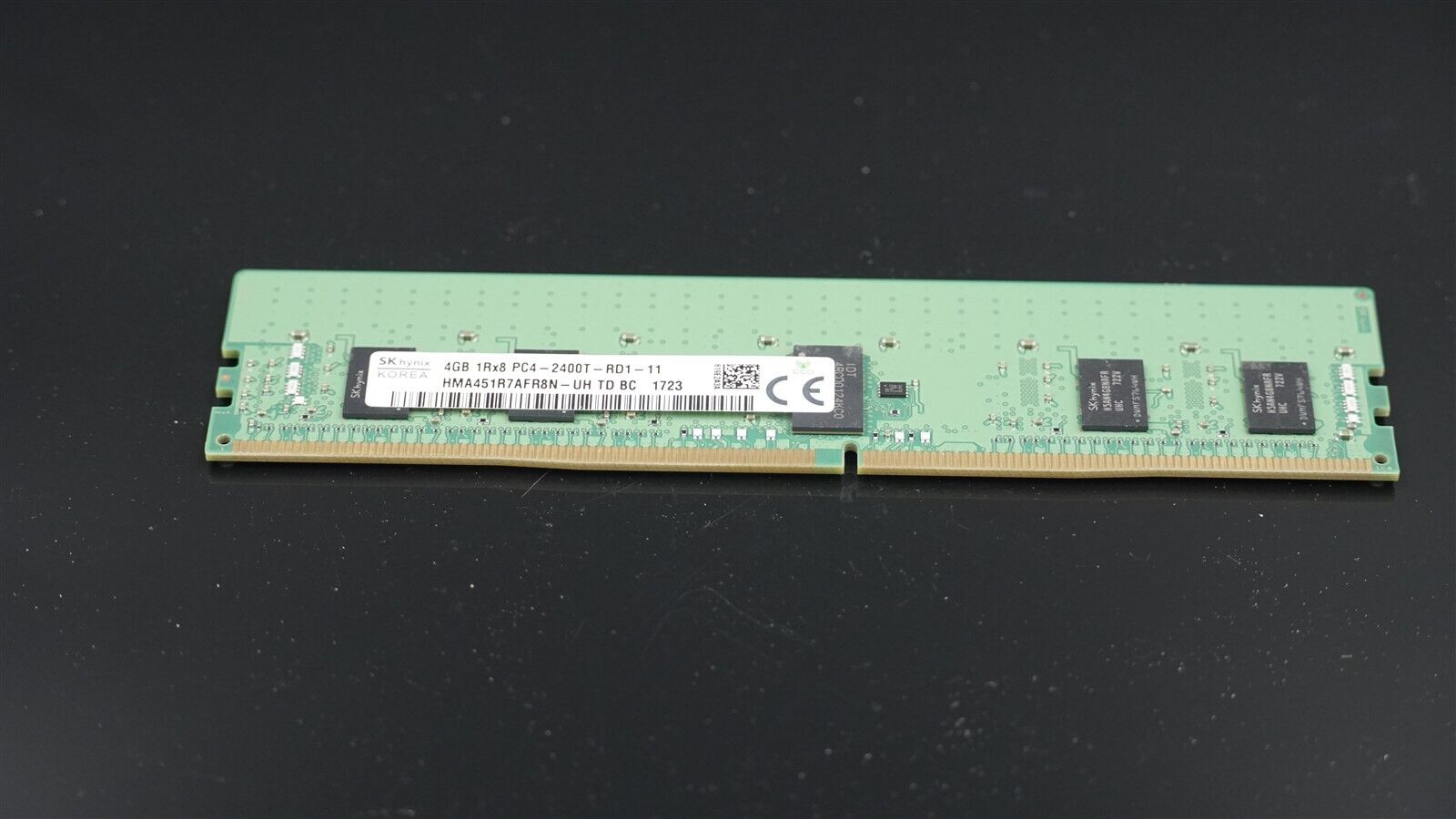 HMA451R7AFR8N-UH HYNIX 4GB (1X4GB) 1RX8 PC4-2400T DDR4 SERVER MEMORY