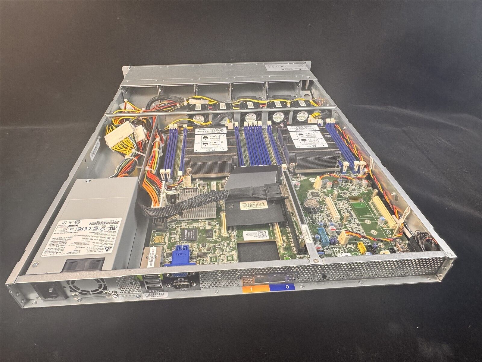 TYAN GT62D-B7106 1U SERVER 2x SFF NVME 2x SILVER 8 CORE 4110 2.1GHz 32GB