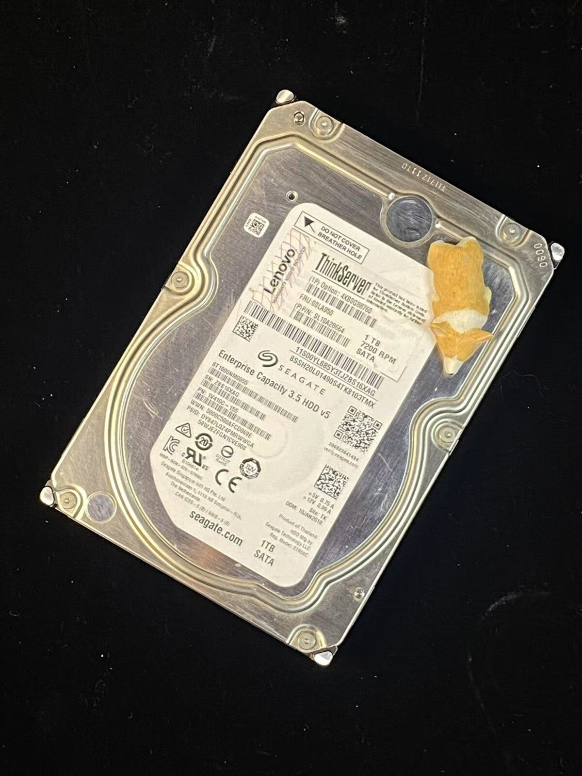 00LA950 LENOVO THINKSERVER 1TB 7.2K SATA 3.5" LFF HDD V5 4XB0G88760 ST1000NM0055