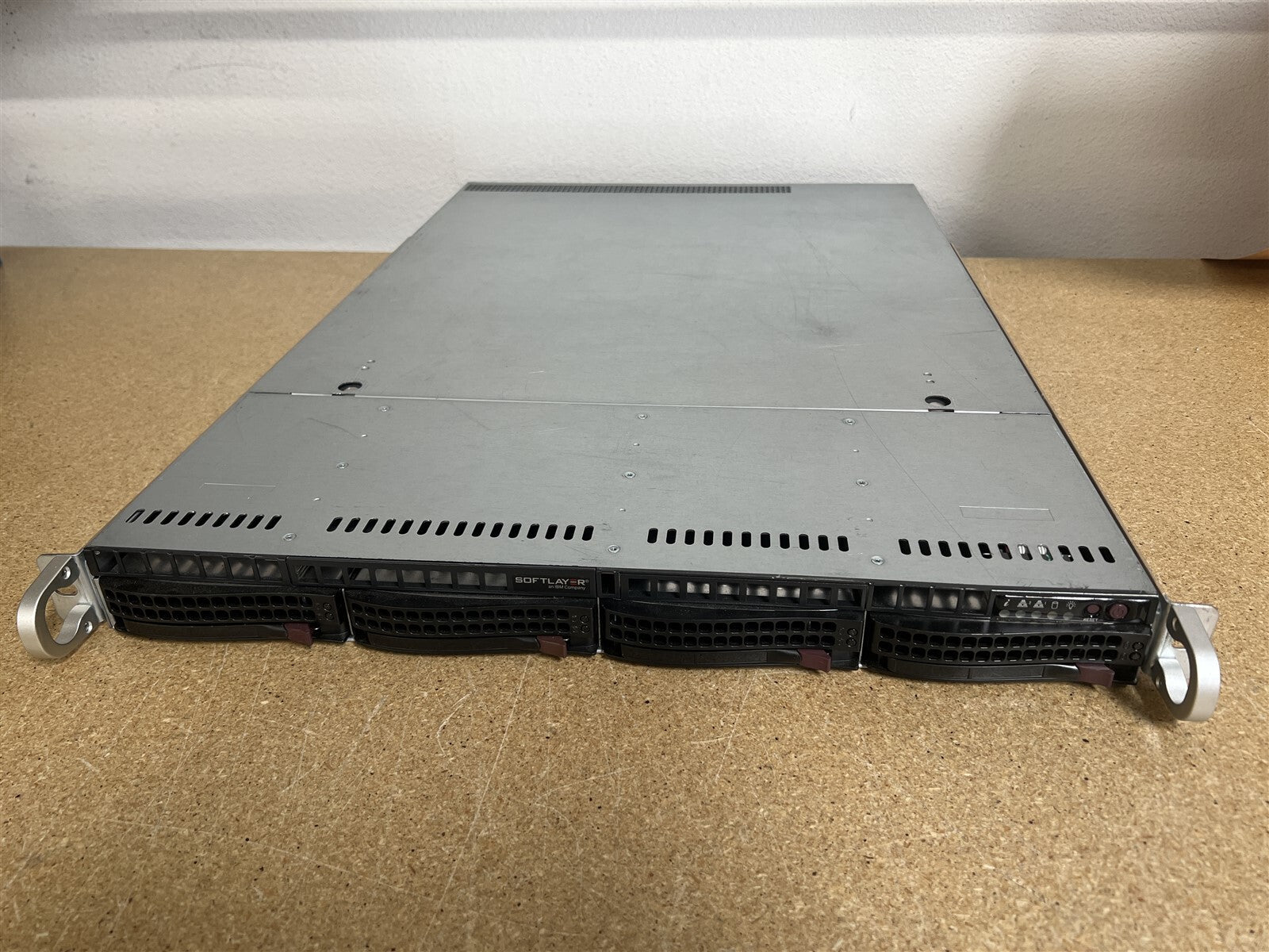 CSE-815 X10SLH-N6-ST031 SUPERMICRO 1U 4LFF QC 1x E3-1270V3 3.5G 32GB 2x 2TB SSD