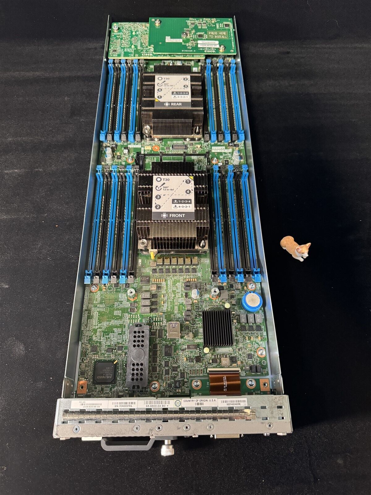 CISCO UCS B200 M5 BAREBONE BLADE CTO CHASSIS SERVER 73-17637-09 2xHS