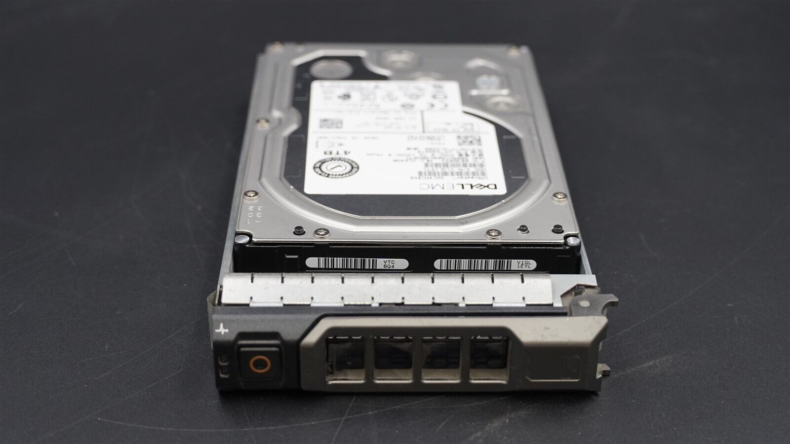 0NT1X2 HUS726T4TALS200 DELL 4TB 7200RPM LFF 3.5" SAS 12GB/S HARD DRIVE W/ TRAY