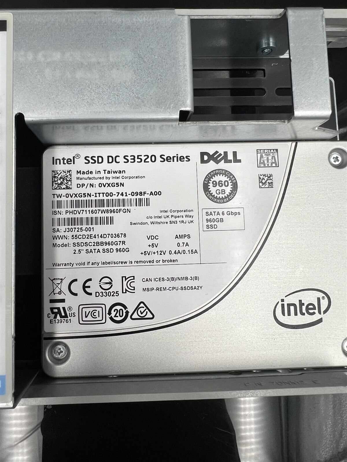 VXG5N SSDSC2BB960G7R DELL INTEL S3520 960GB 6Gbps SATA SSD WITH TRAY